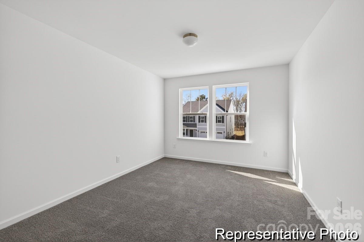 136 Deercroft Lane 166p Property Photo 25