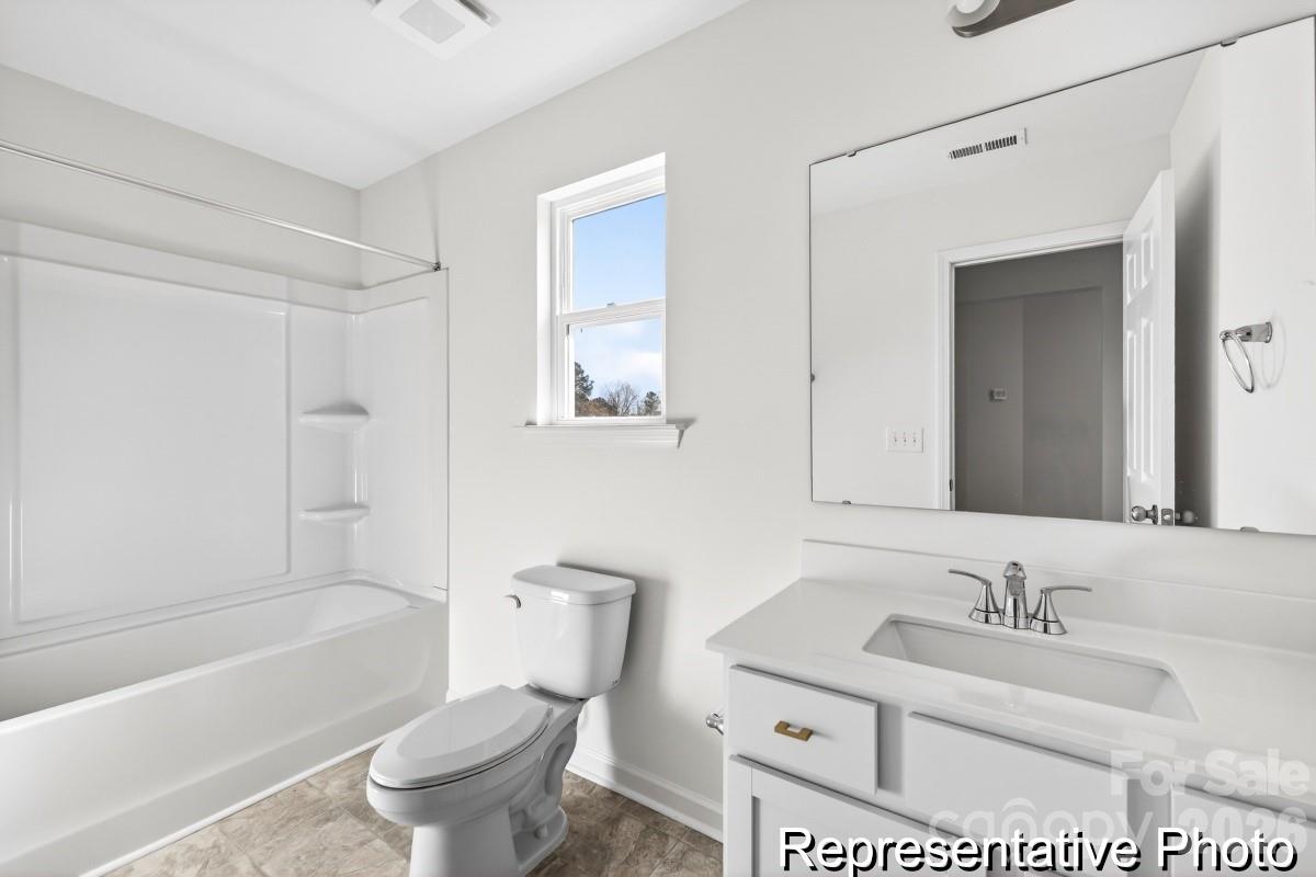 136 Deercroft Lane 166p Property Photo 26