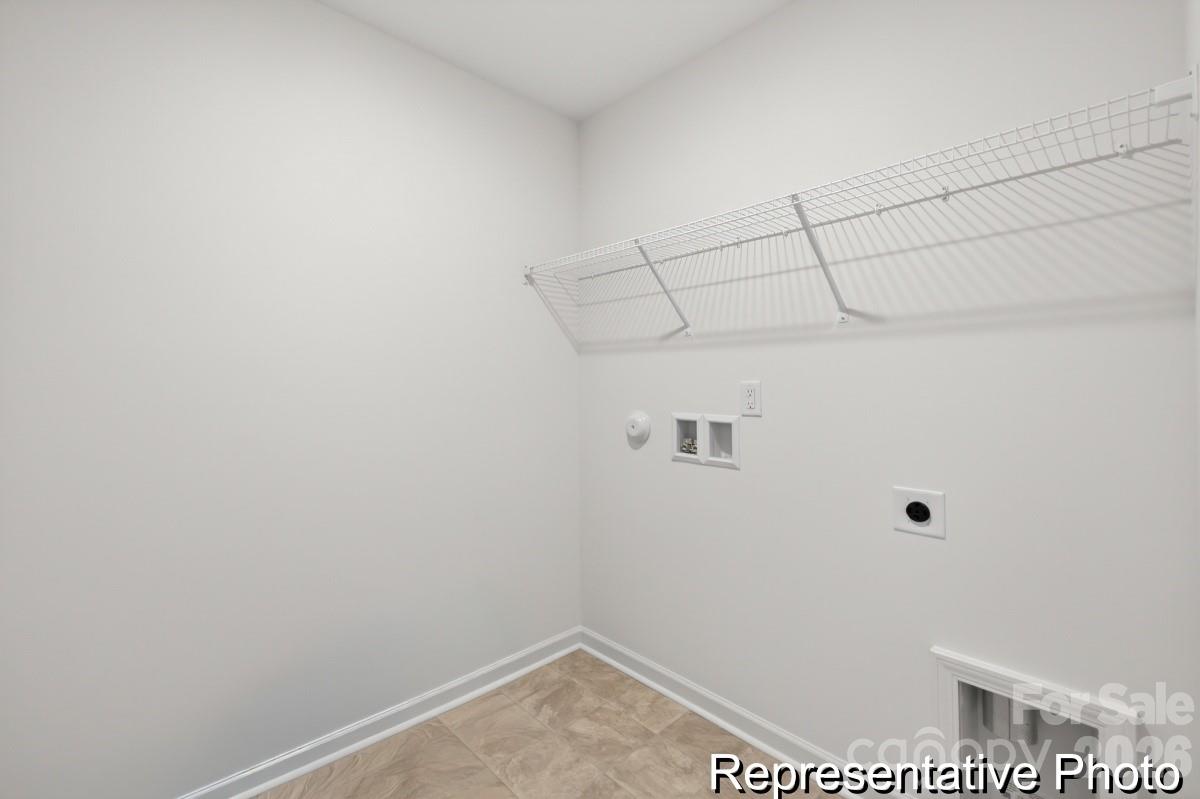 136 Deercroft Lane 166p Property Photo 27