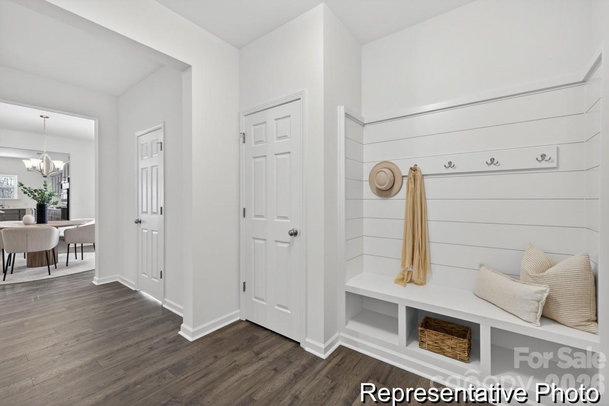 136 Deercroft Lane 166p Property Photo 29