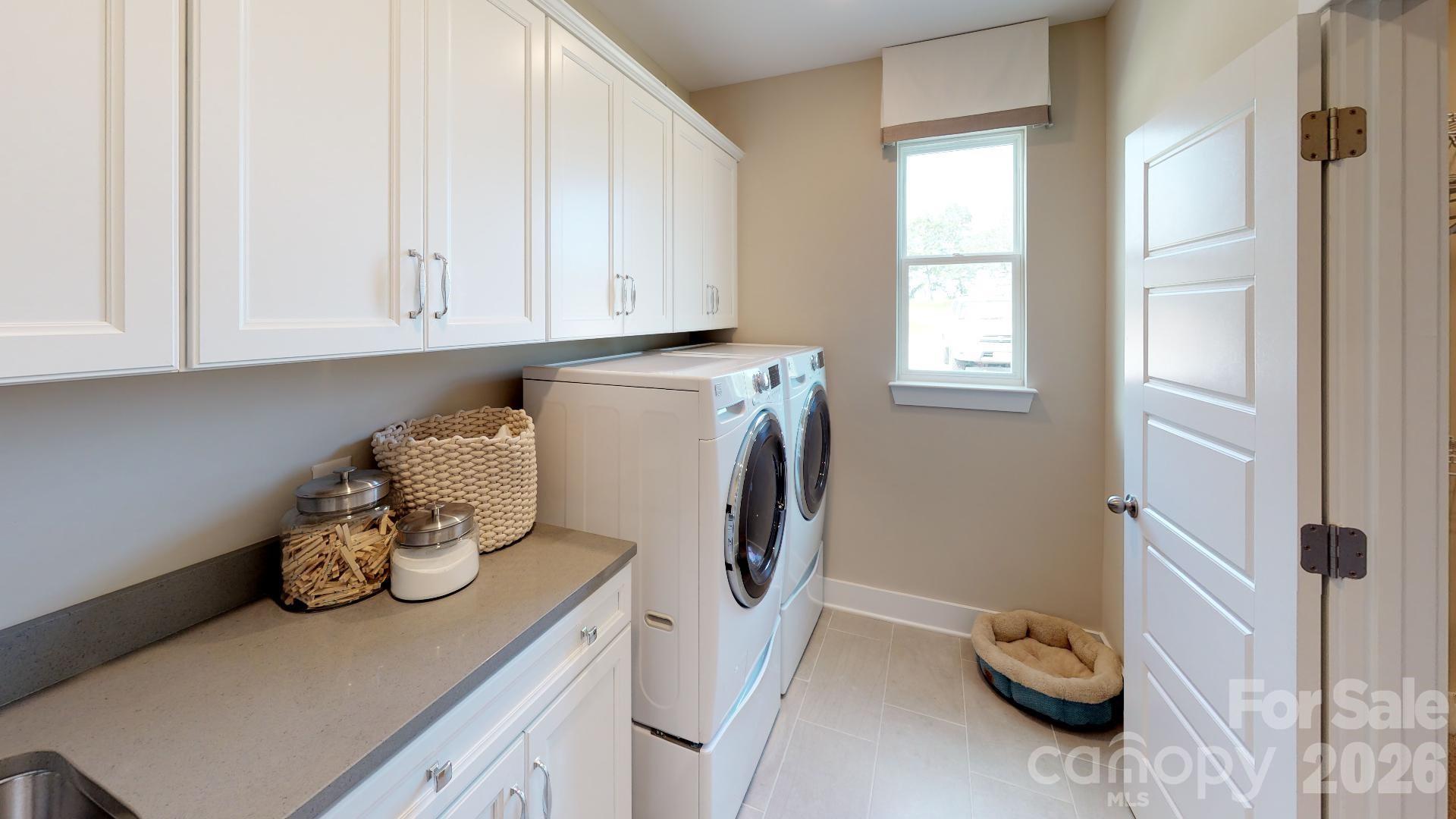 1826 Lake Vista Drive 2 Property Photo 3