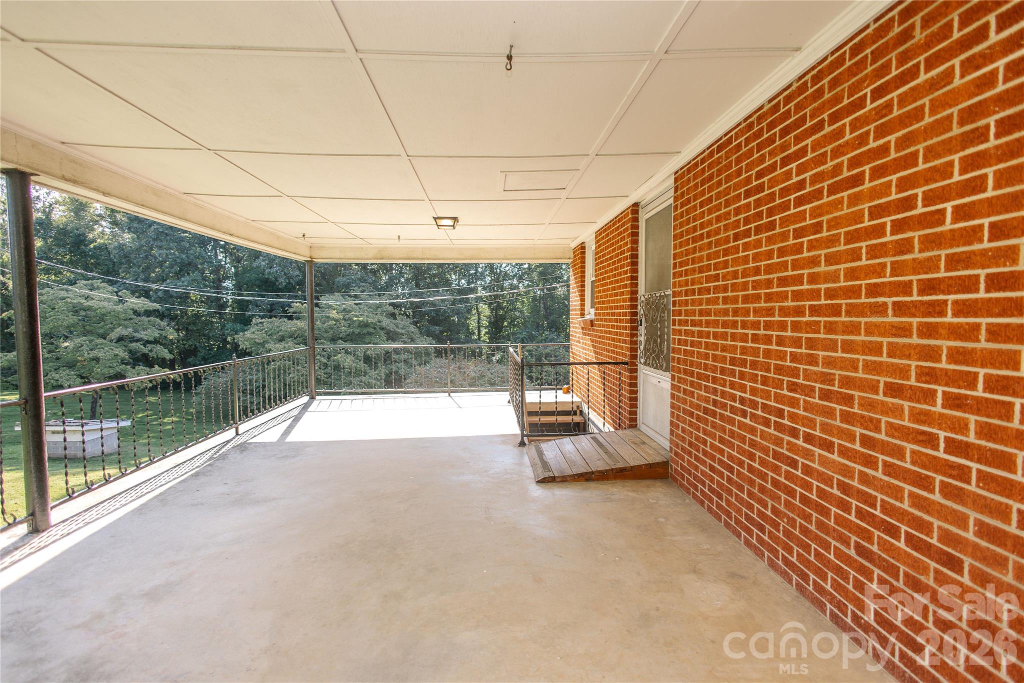 136 Marion Street Property Photo 8