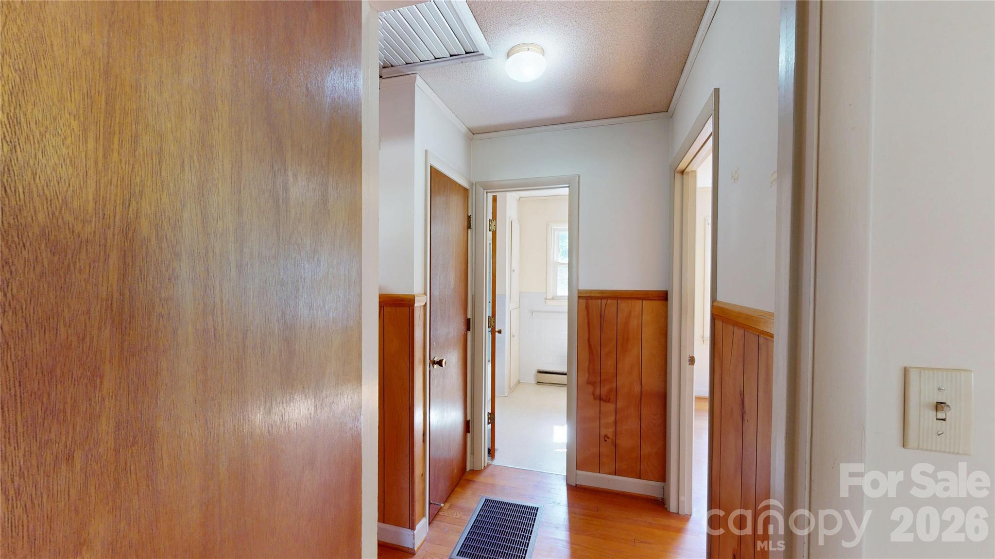 136 Marion Street Property Photo 25