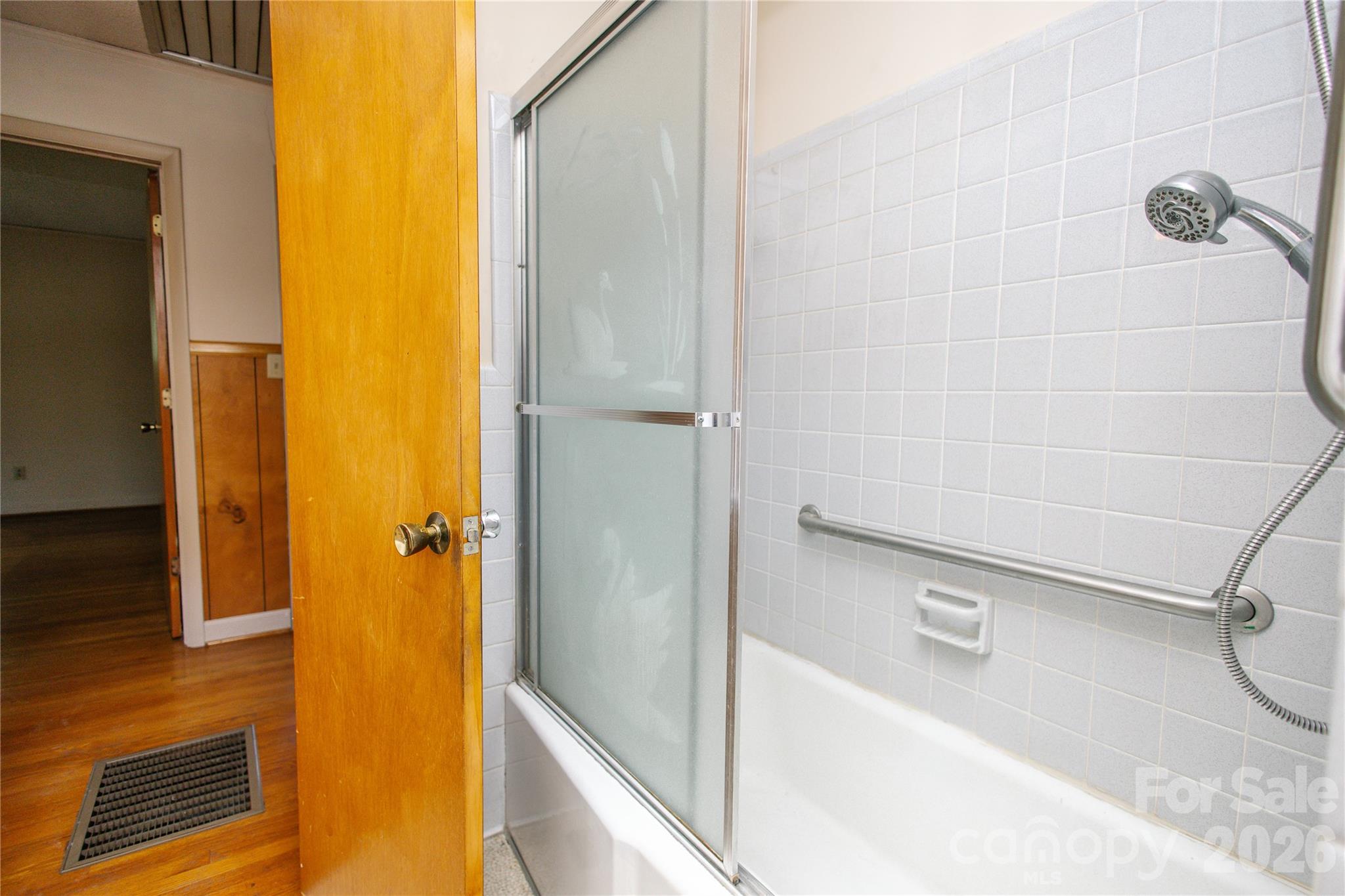 136 Marion Street Property Photo 26