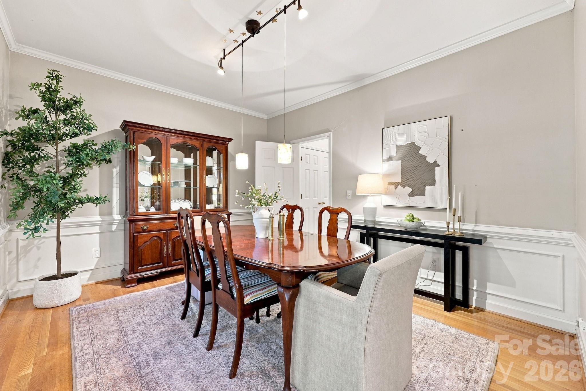 303 Bing Crosby Boulevard Property Photo 6