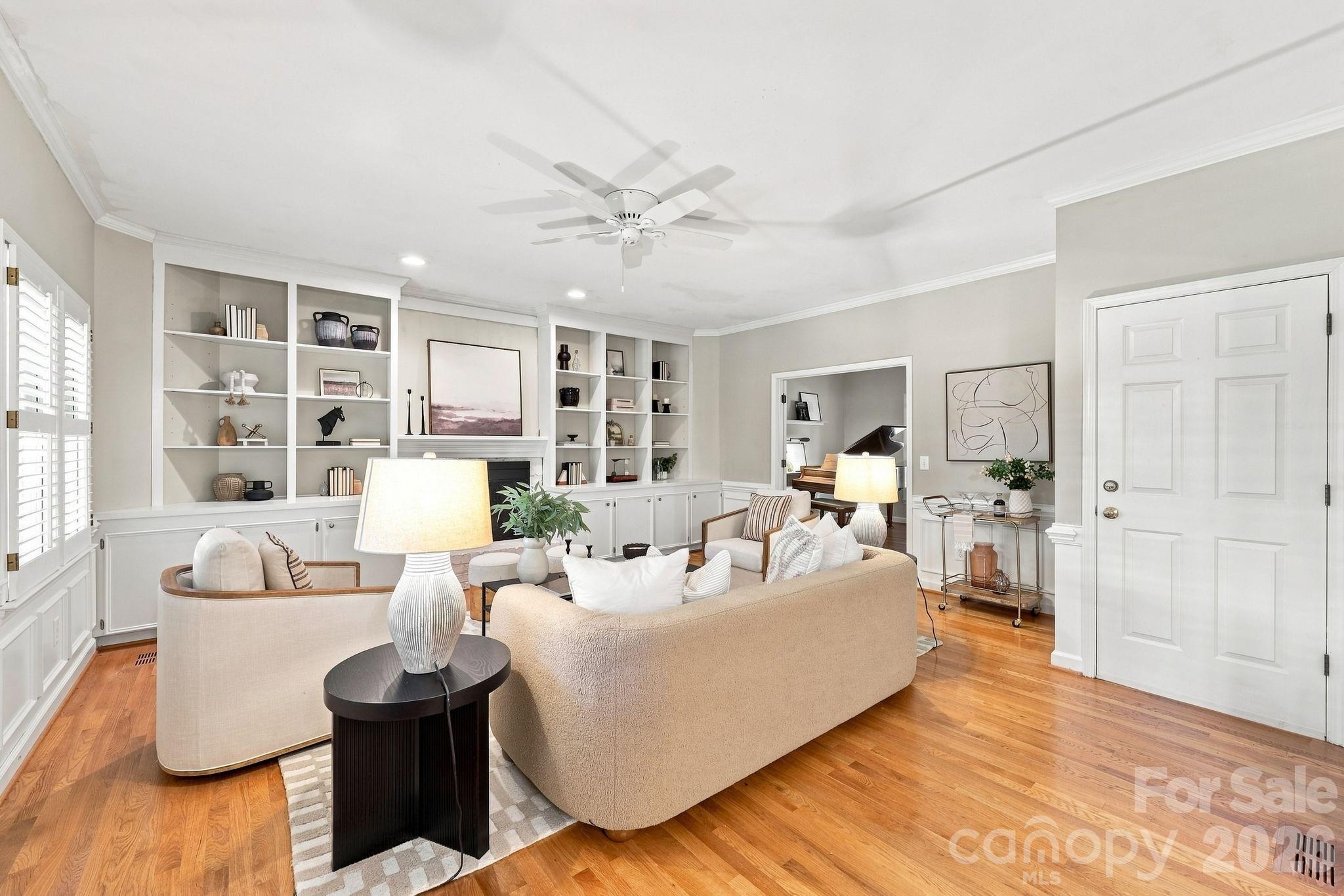 303 Bing Crosby Boulevard Property Photo 15
