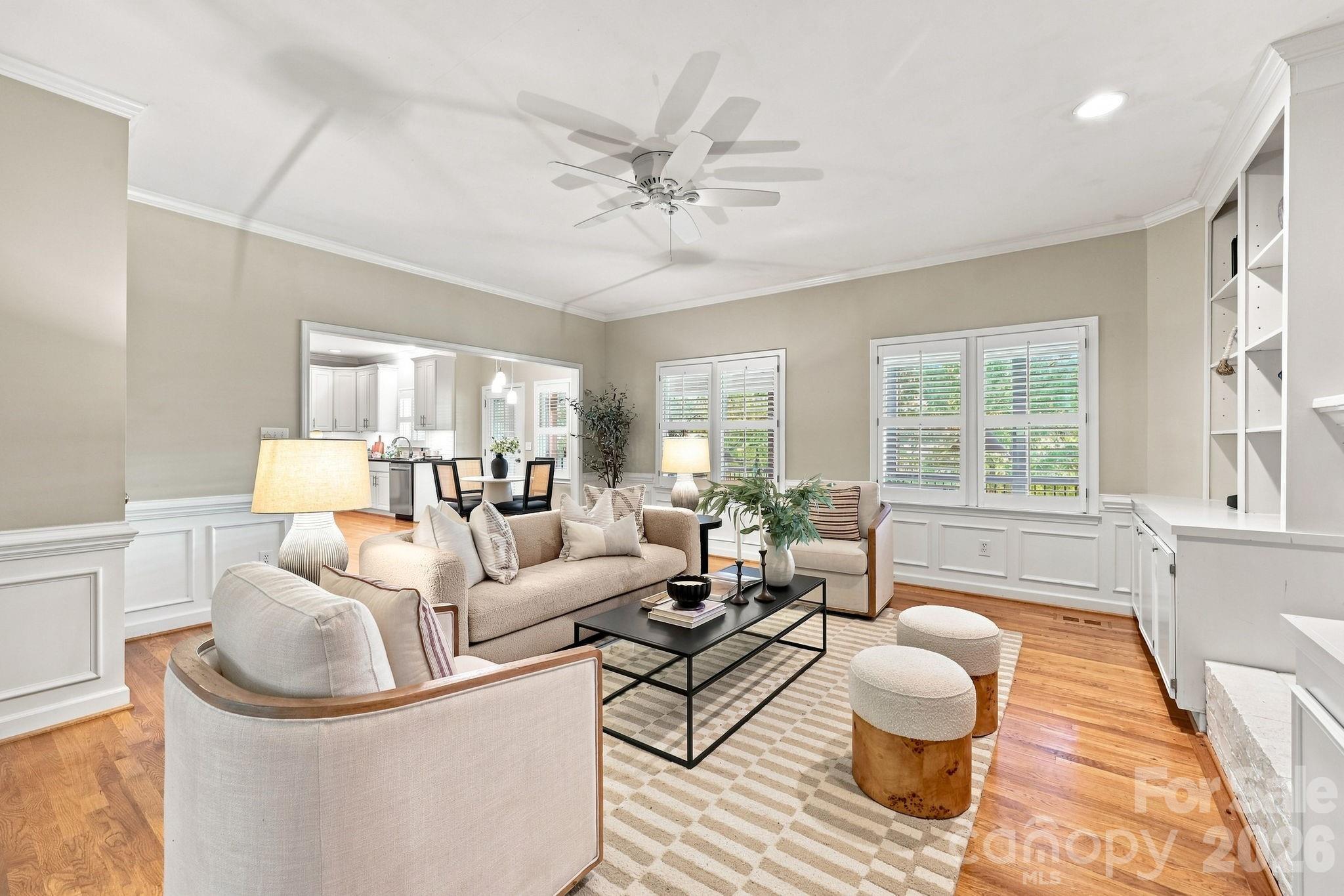 303 Bing Crosby Boulevard Property Photo 16