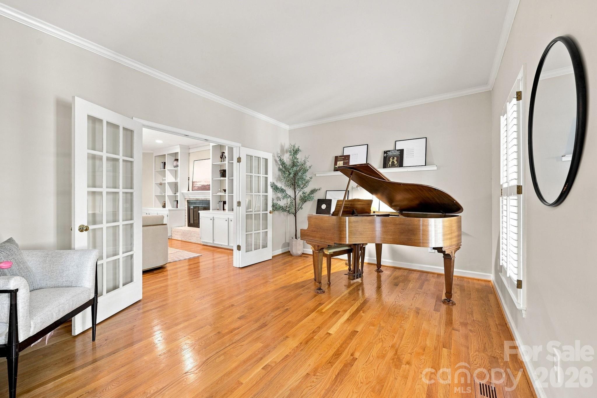 303 Bing Crosby Boulevard Property Photo 19