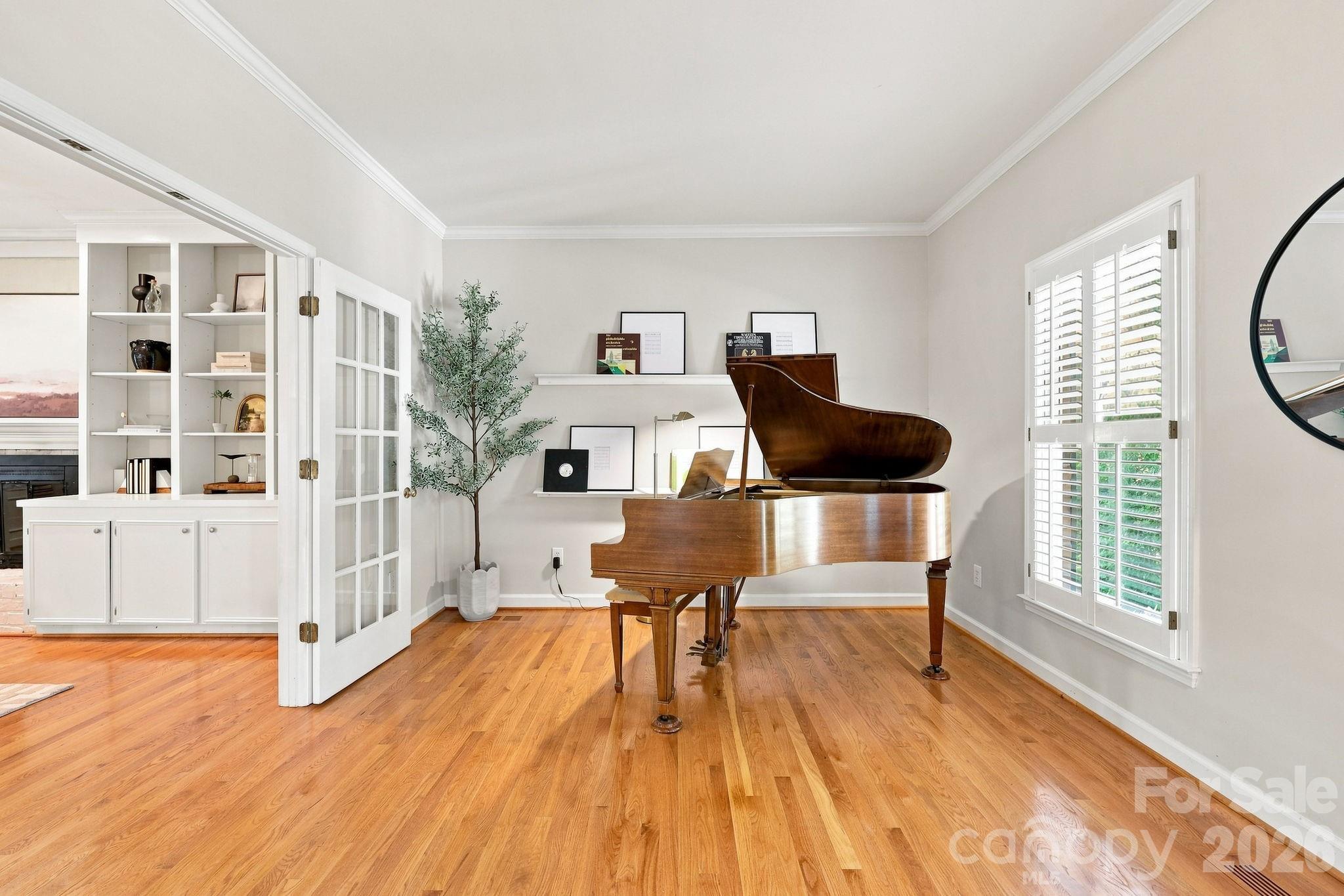 303 Bing Crosby Boulevard Property Photo 21
