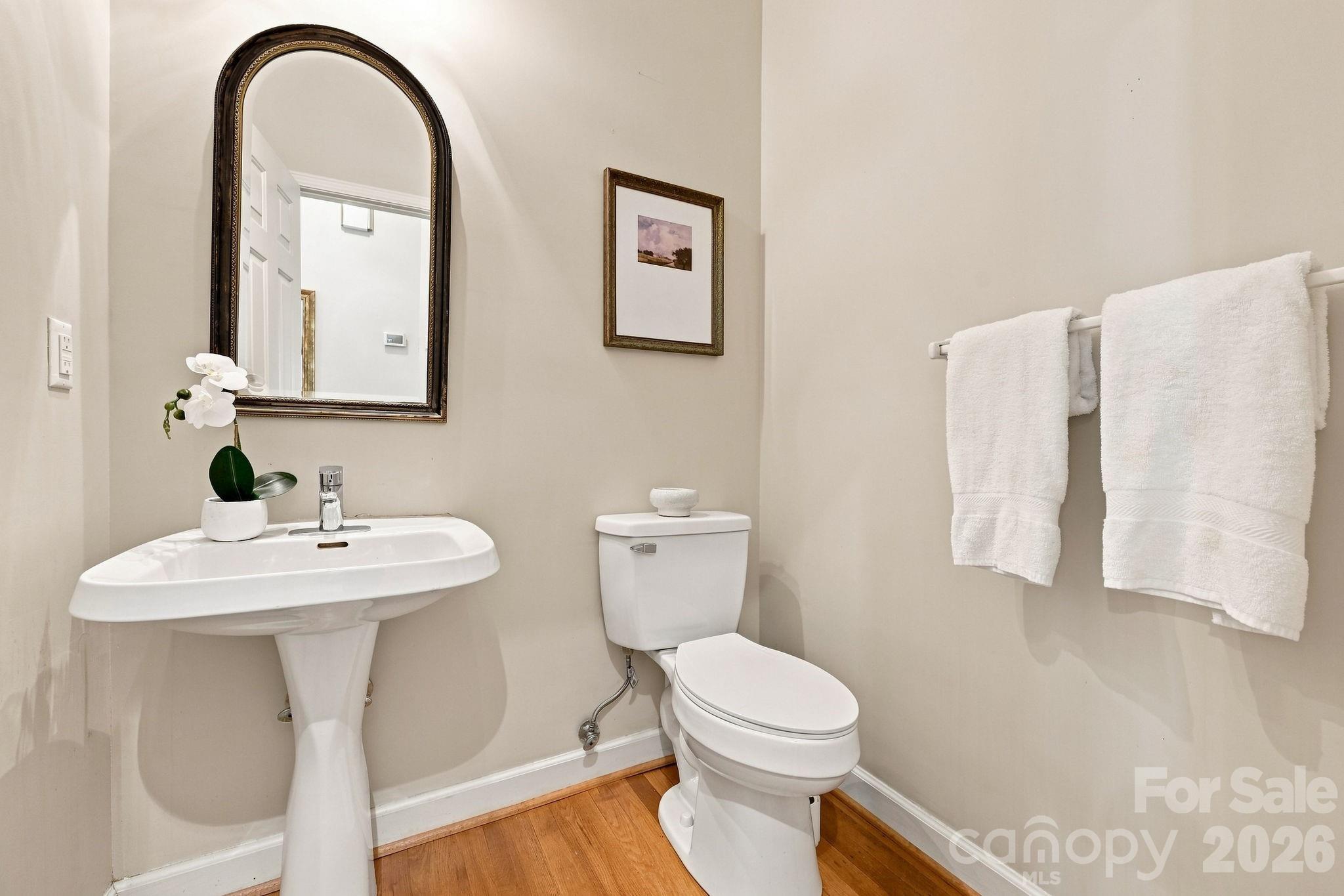 303 Bing Crosby Boulevard Property Photo 22