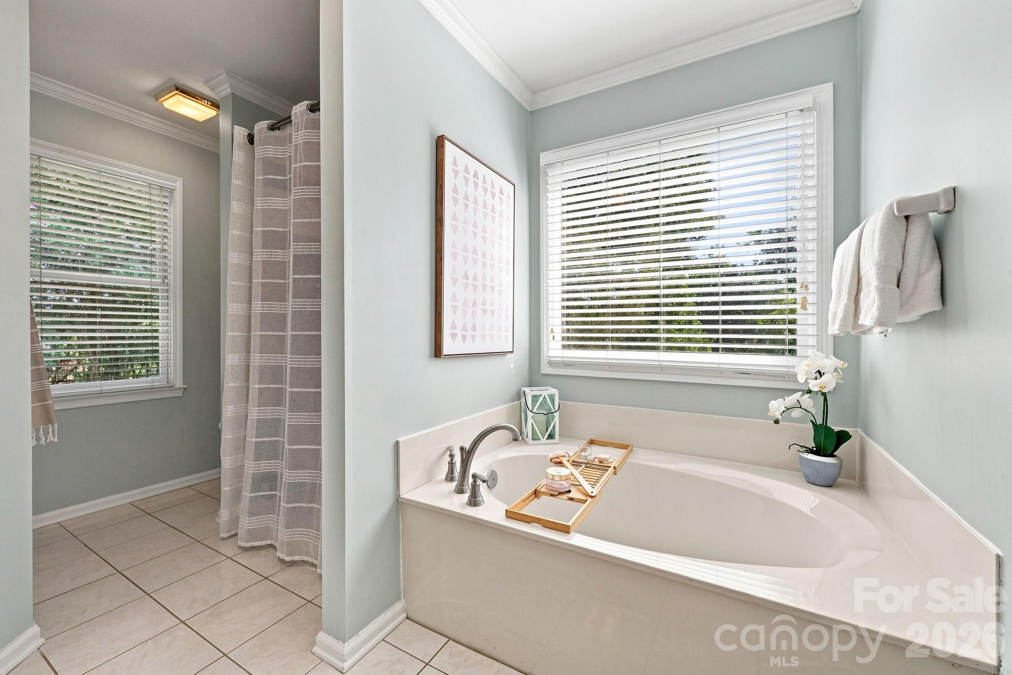 303 Bing Crosby Boulevard Property Photo 37