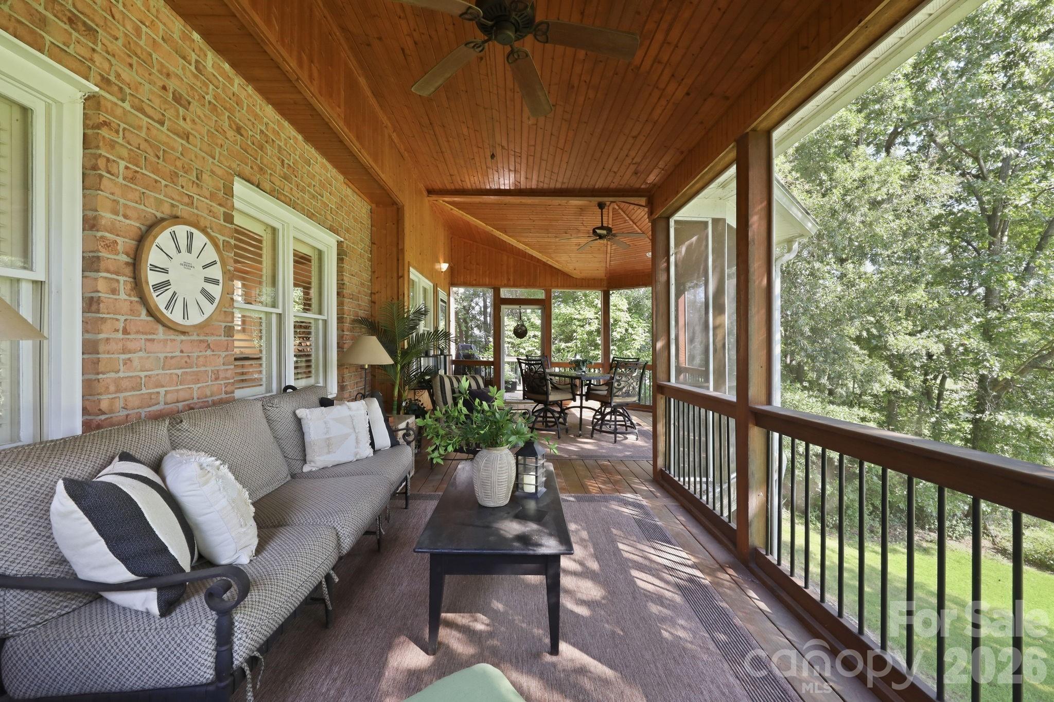 303 Bing Crosby Boulevard Property Photo 40