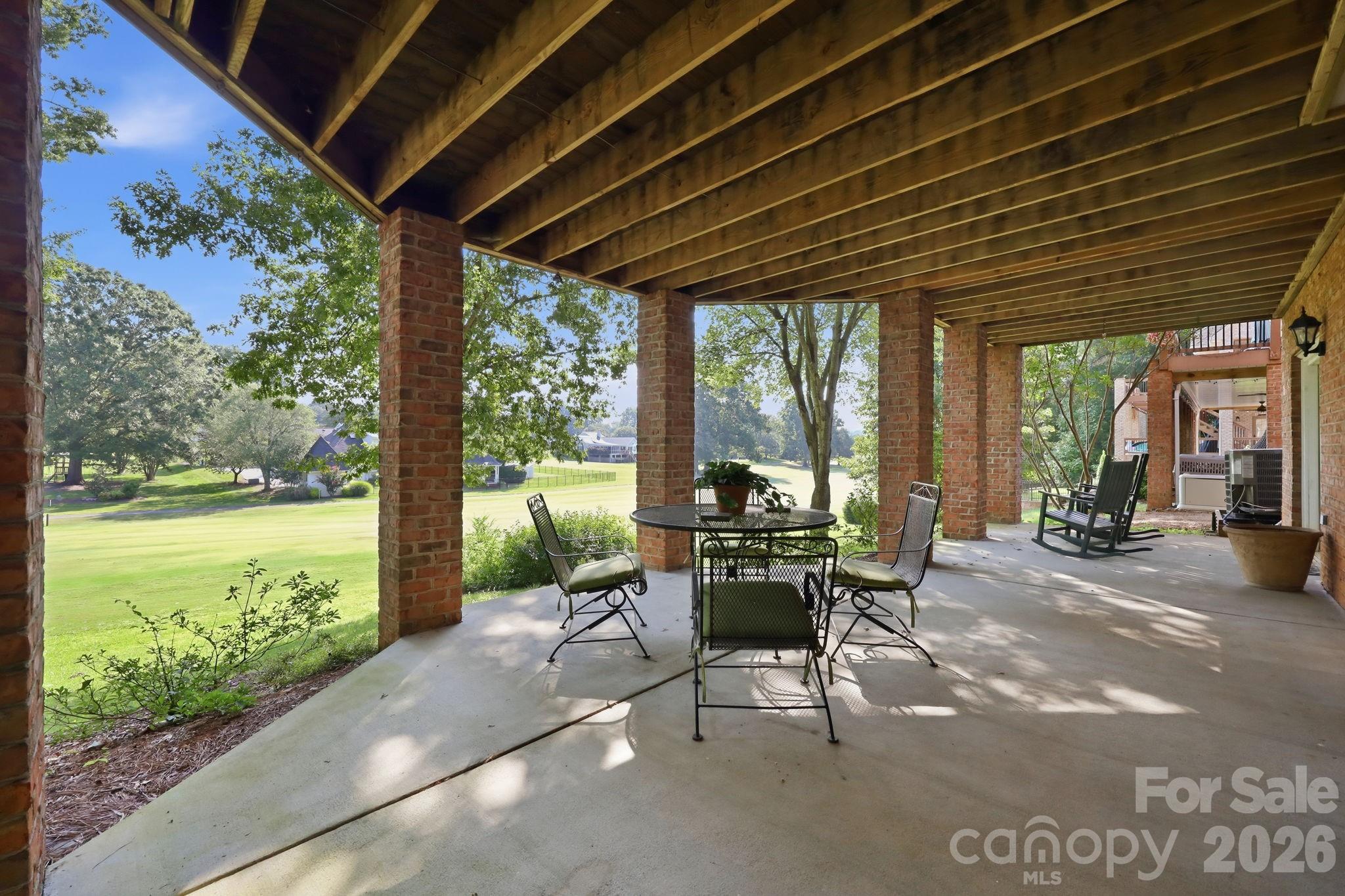 303 Bing Crosby Boulevard Property Photo 41