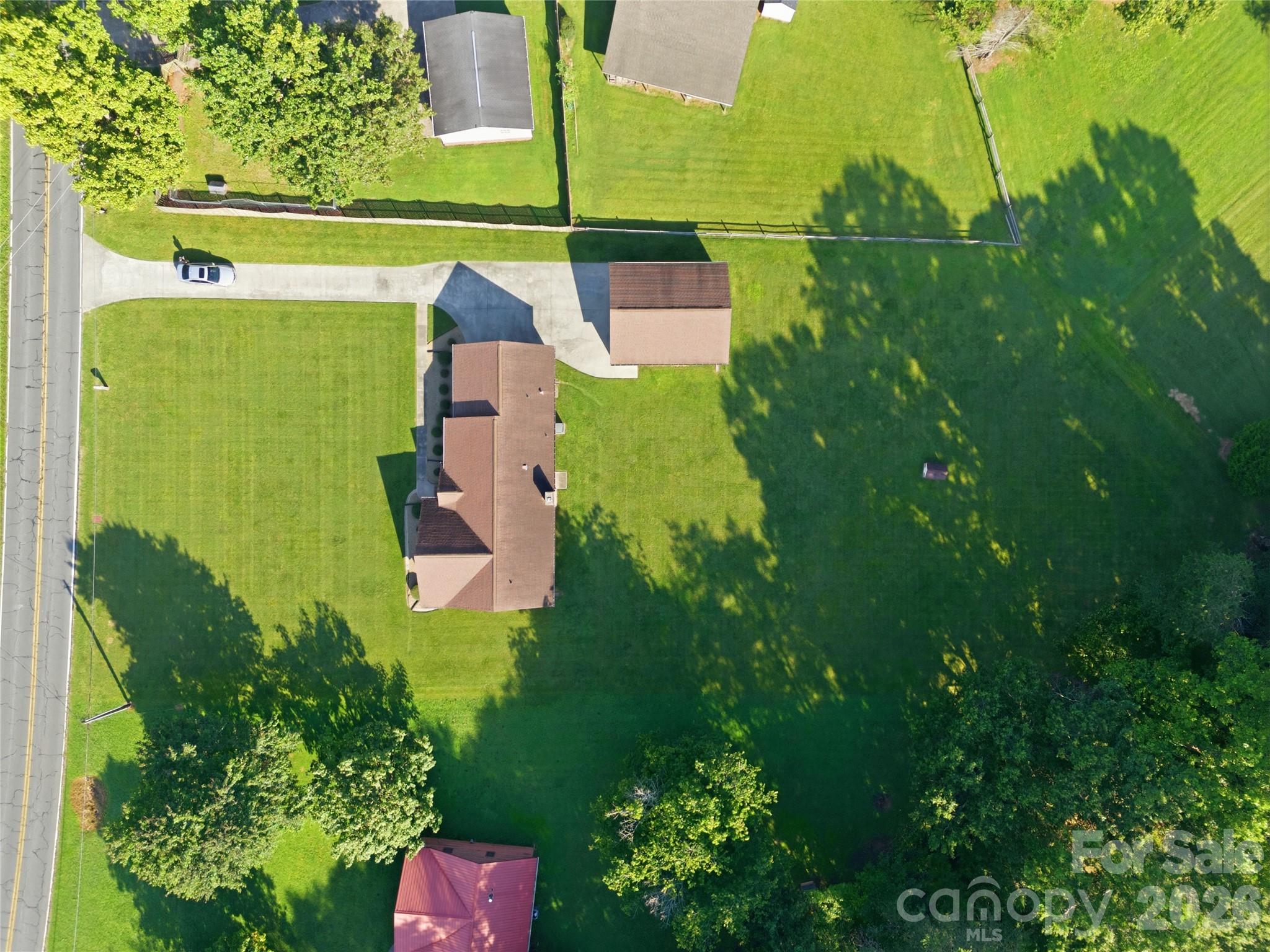 1035 Sides Road Property Photo 8