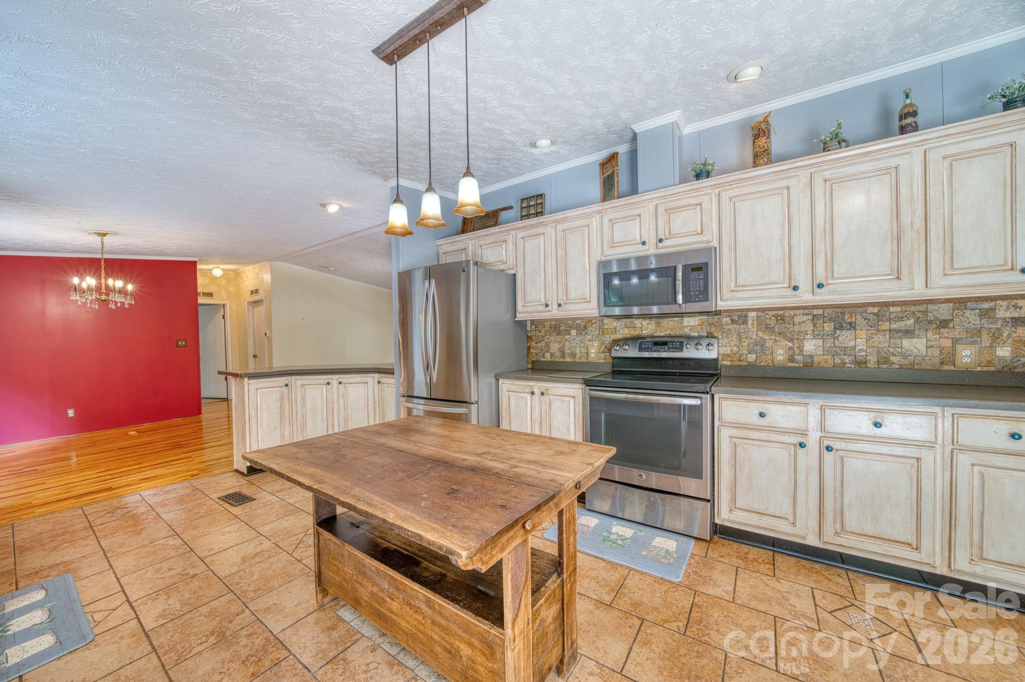 18 Henry White Lane Property Photo 7