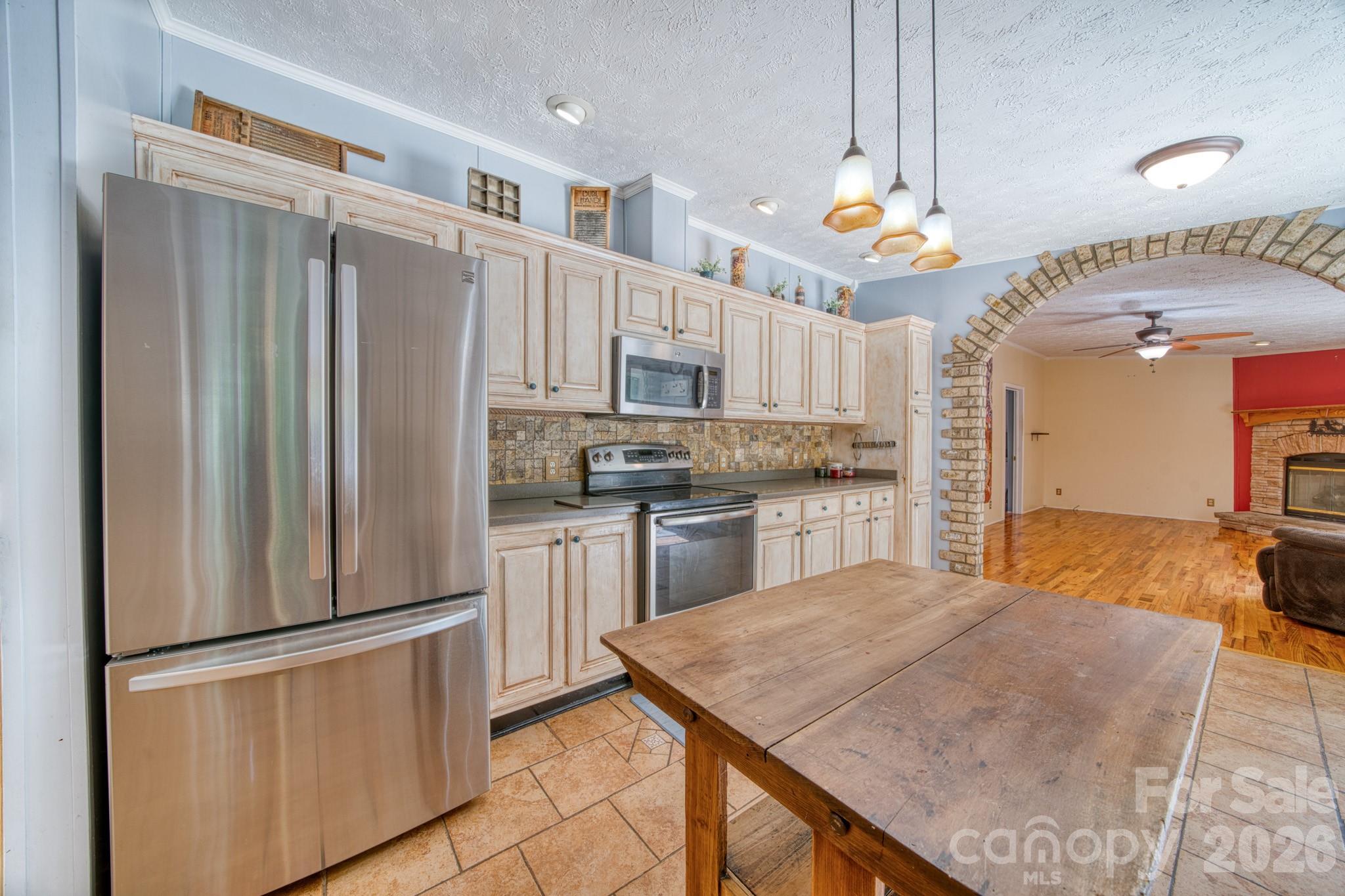 18 Henry White Lane Property Photo 8