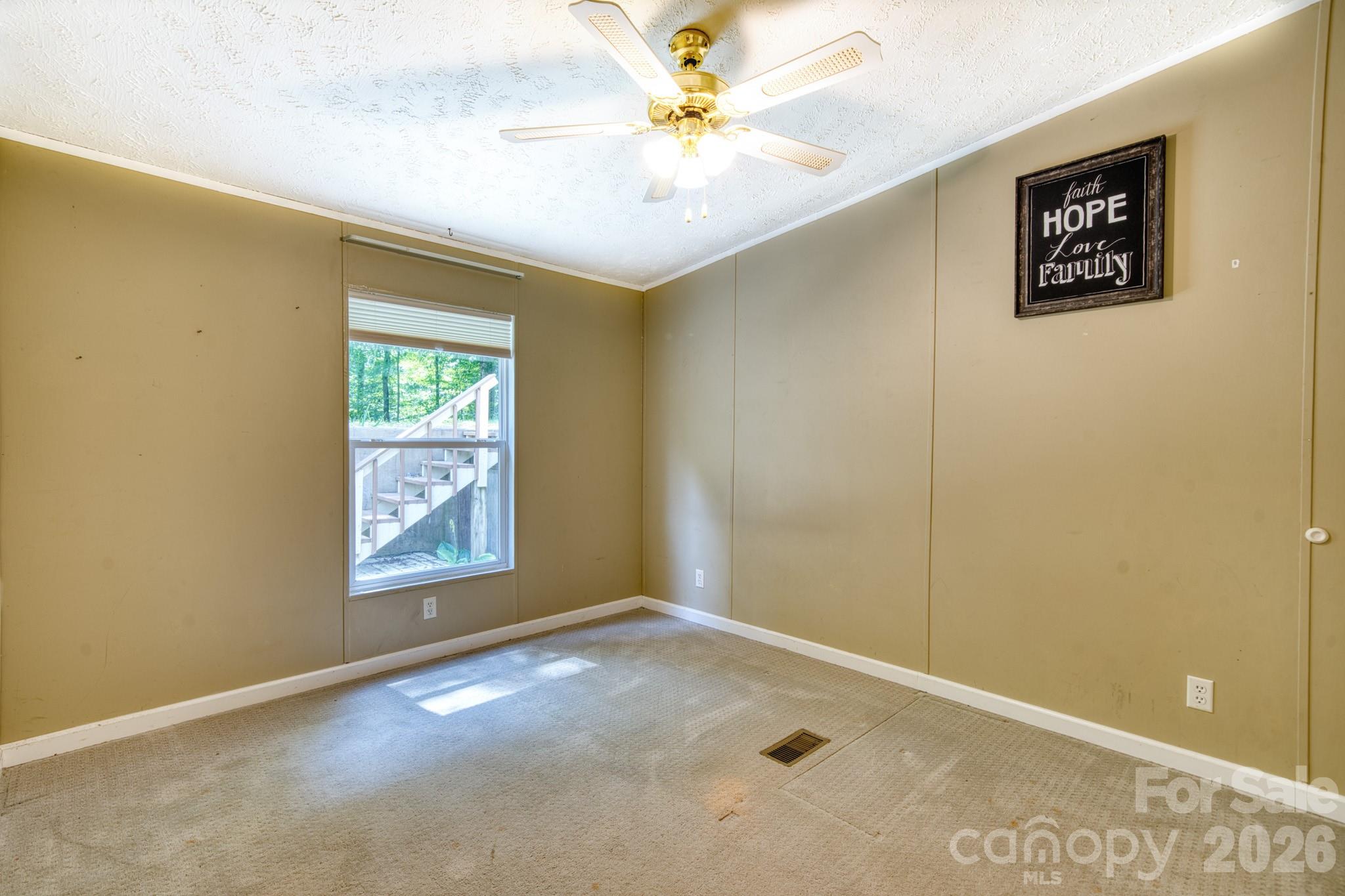 18 Henry White Lane Property Photo 14