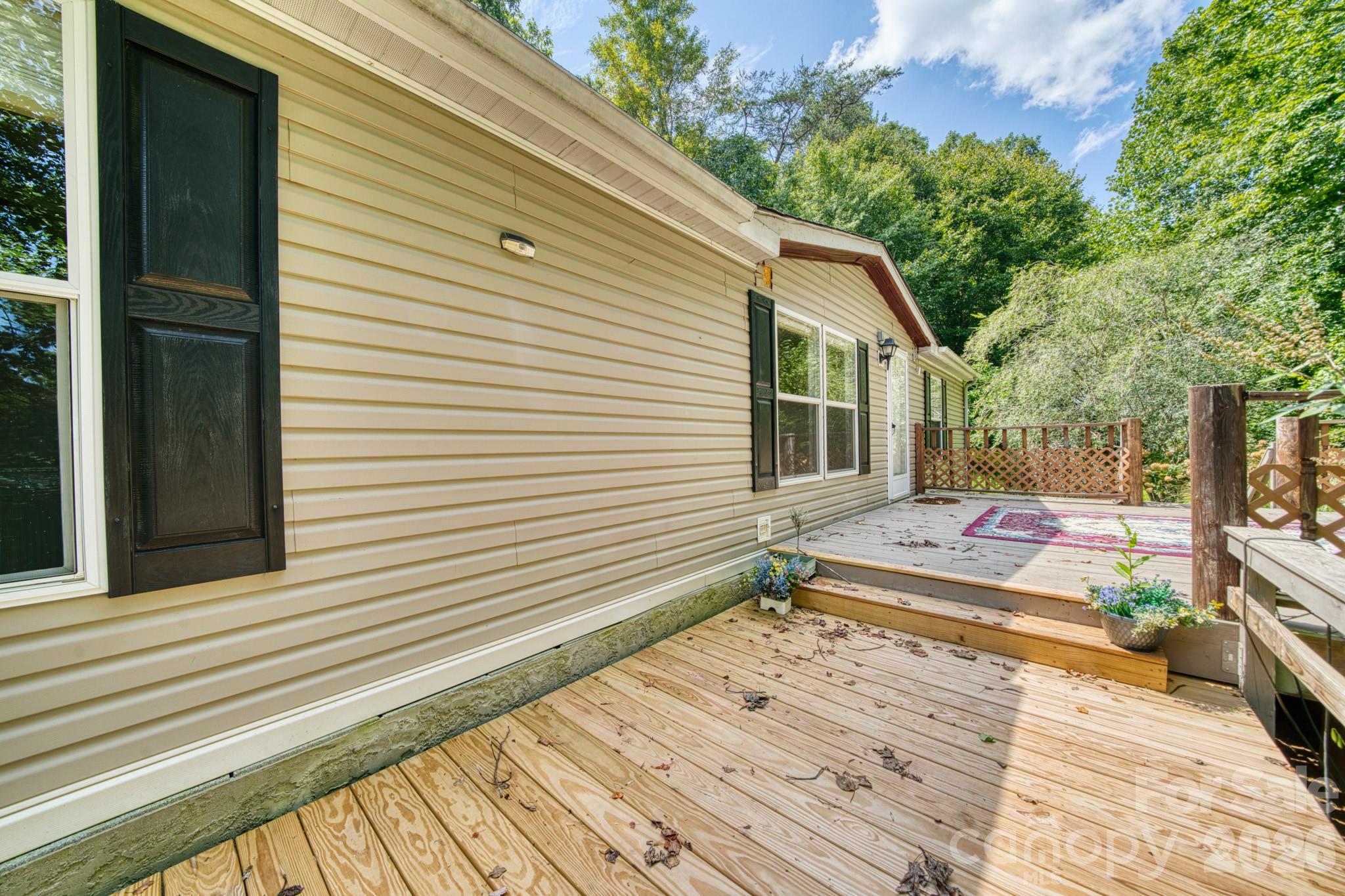 18 Henry White Lane Property Photo 21