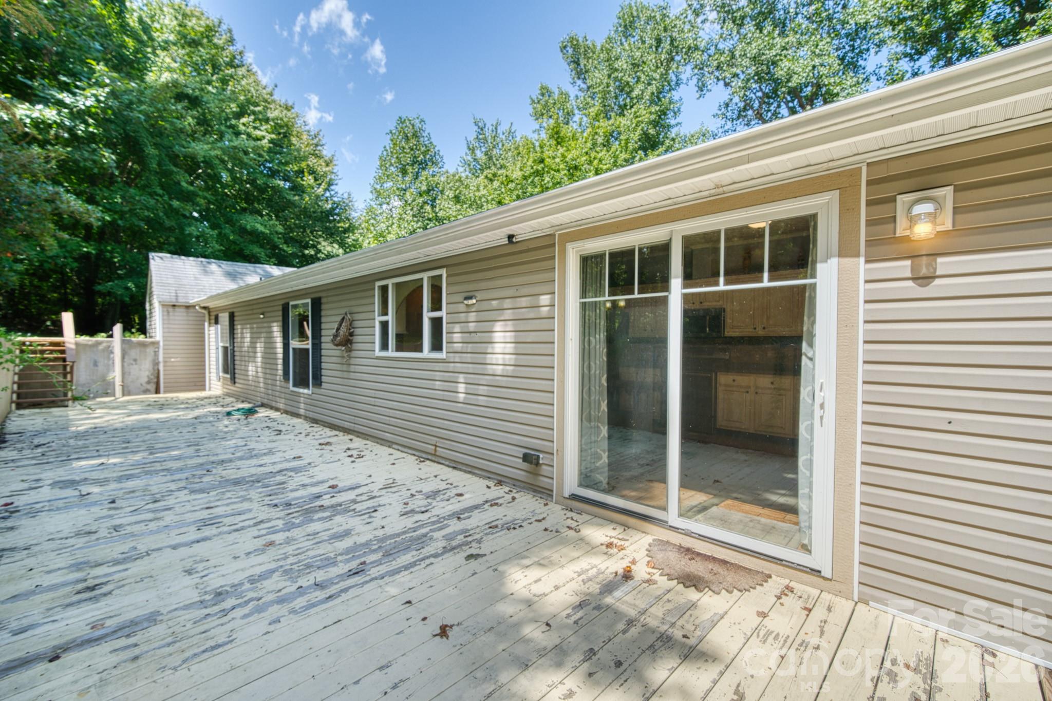 18 Henry White Lane Property Photo 22