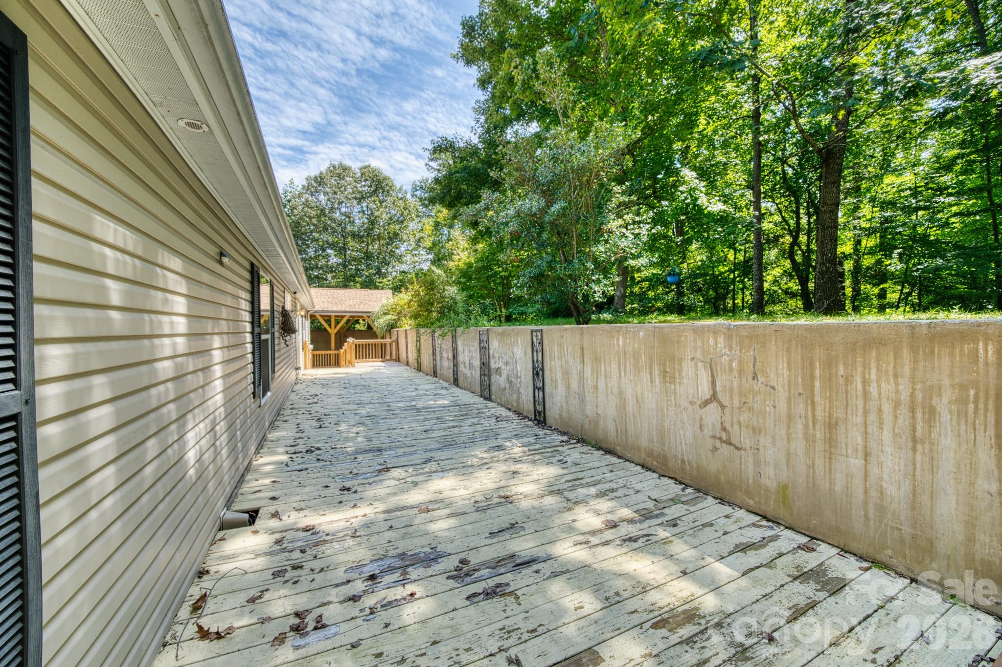 18 Henry White Lane Property Photo 24