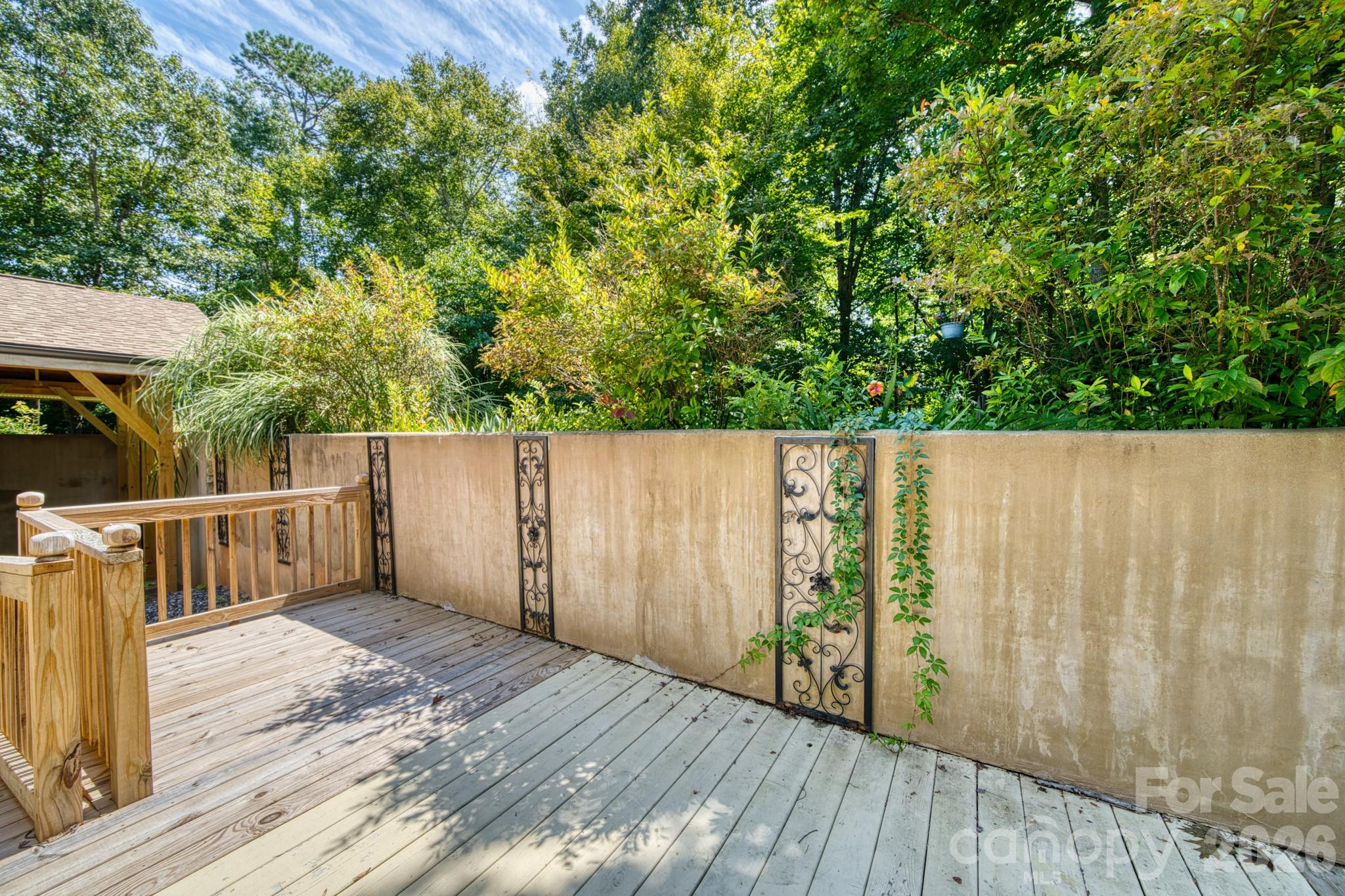 18 Henry White Lane Property Photo 27