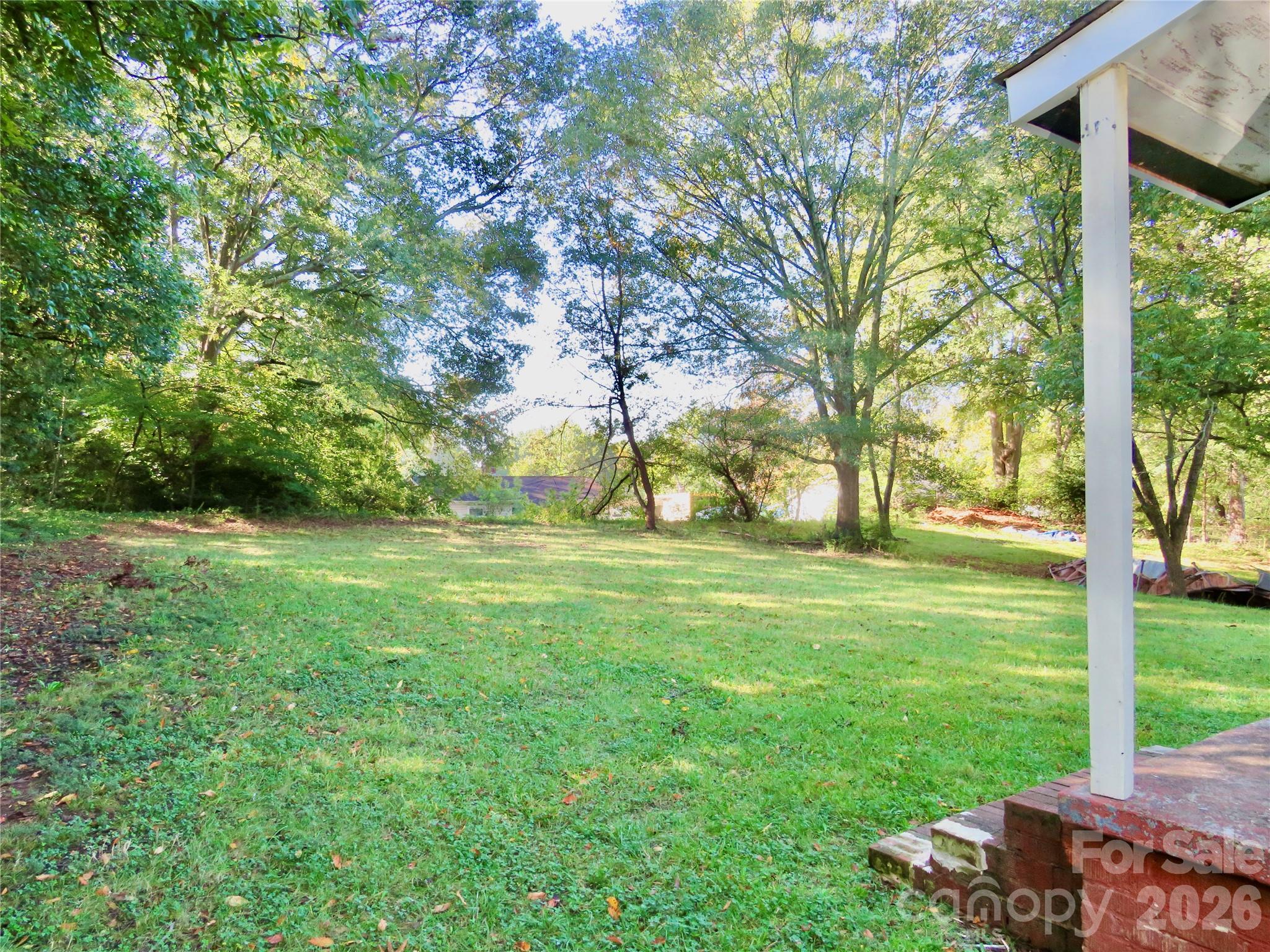 803 W Elm Street Property Photo 3
