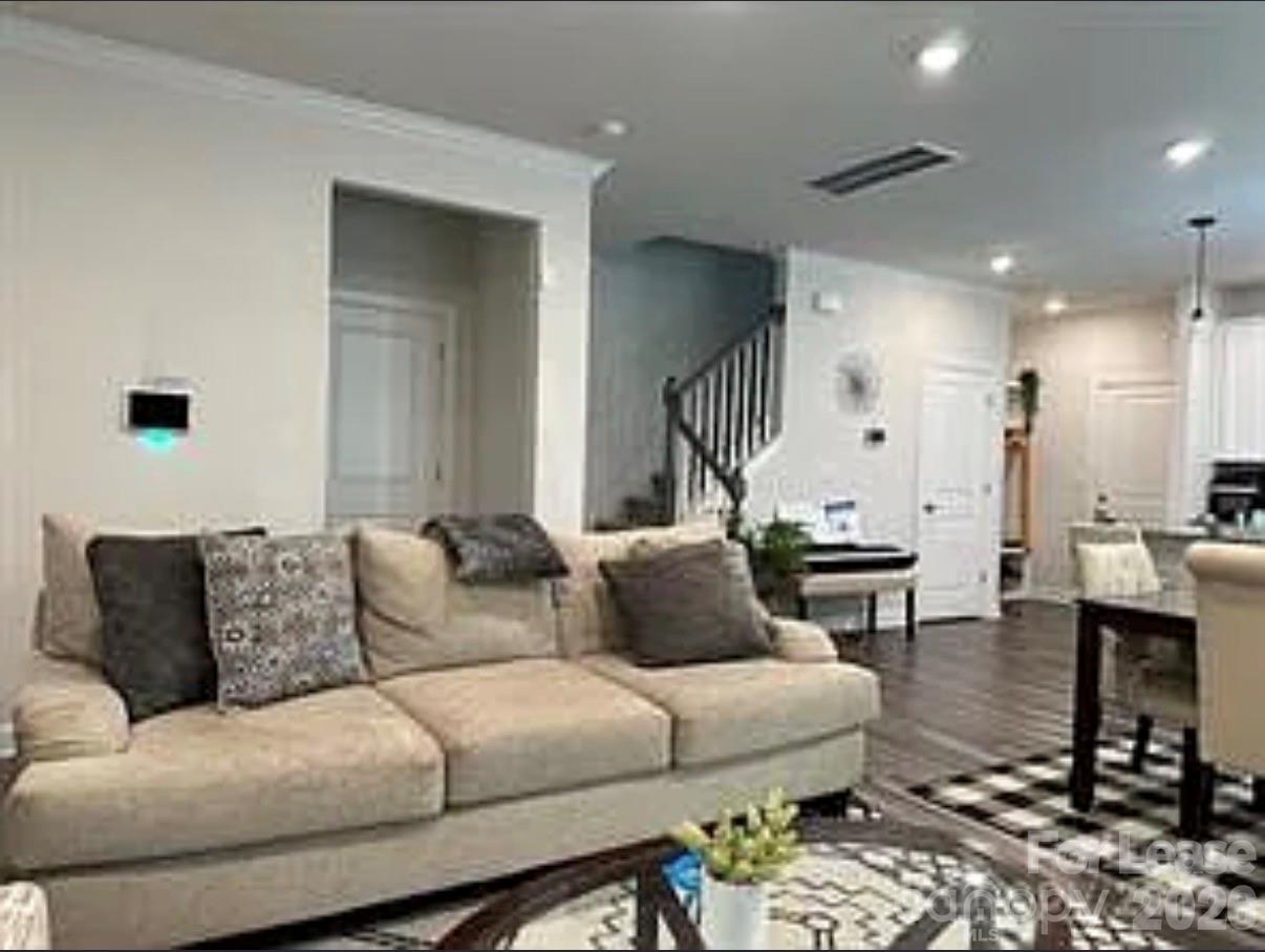135 Emmett Drive Property Photo 3