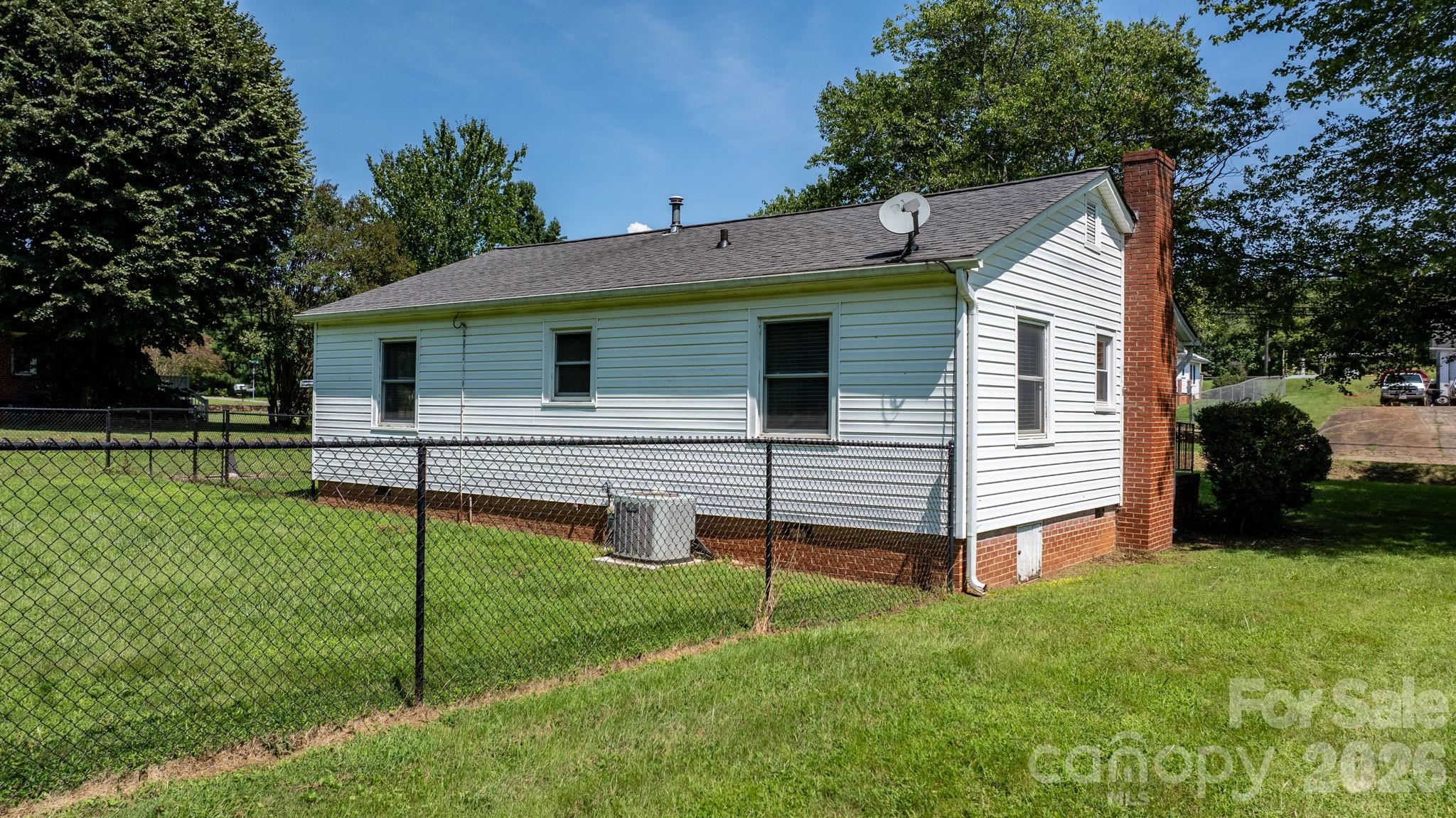 414b Old Nc 18 Highway Property Photo 18