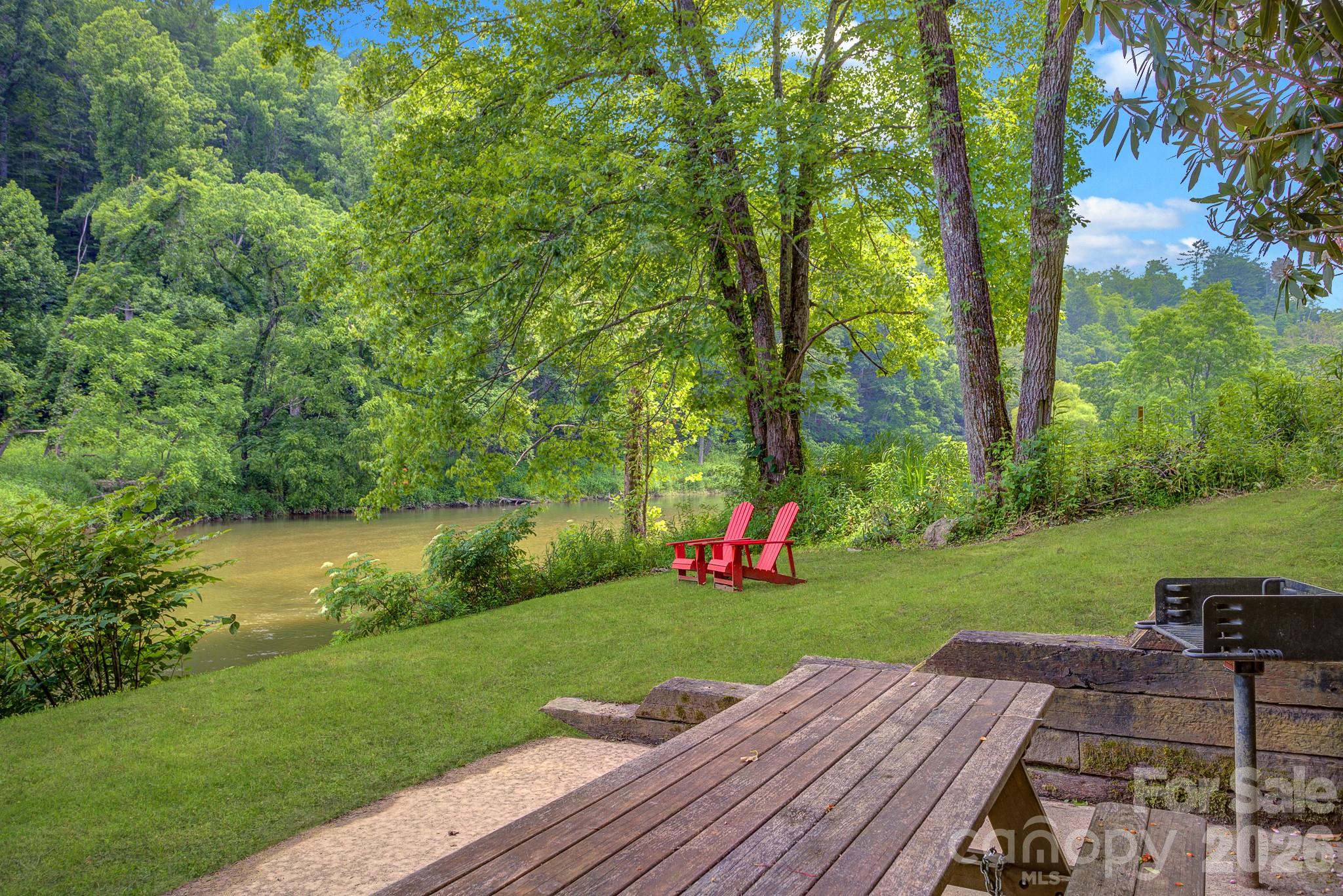 568 Auborn Trivette Road Property Photo 3