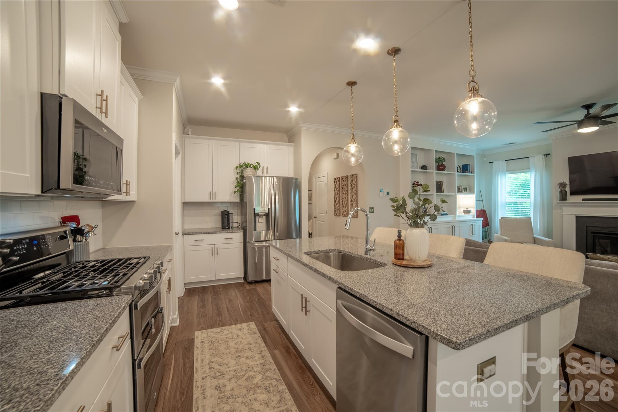 4509 Kelowna Street Property Photo 7