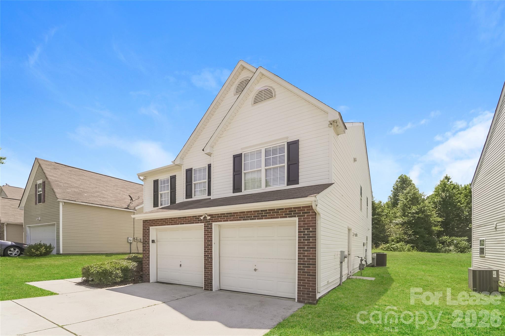 5930 Brookfield Pointe Drive Property Photo 3