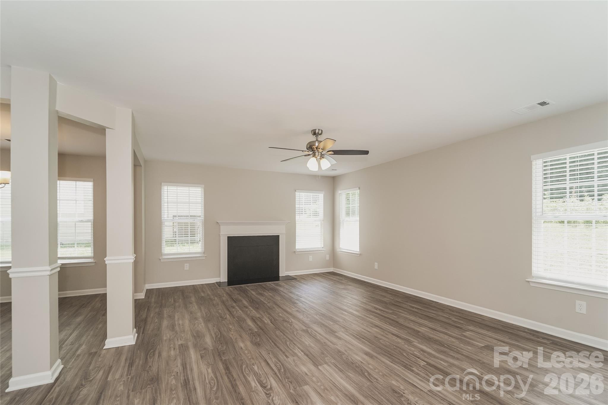 5930 Brookfield Pointe Drive Property Photo 7