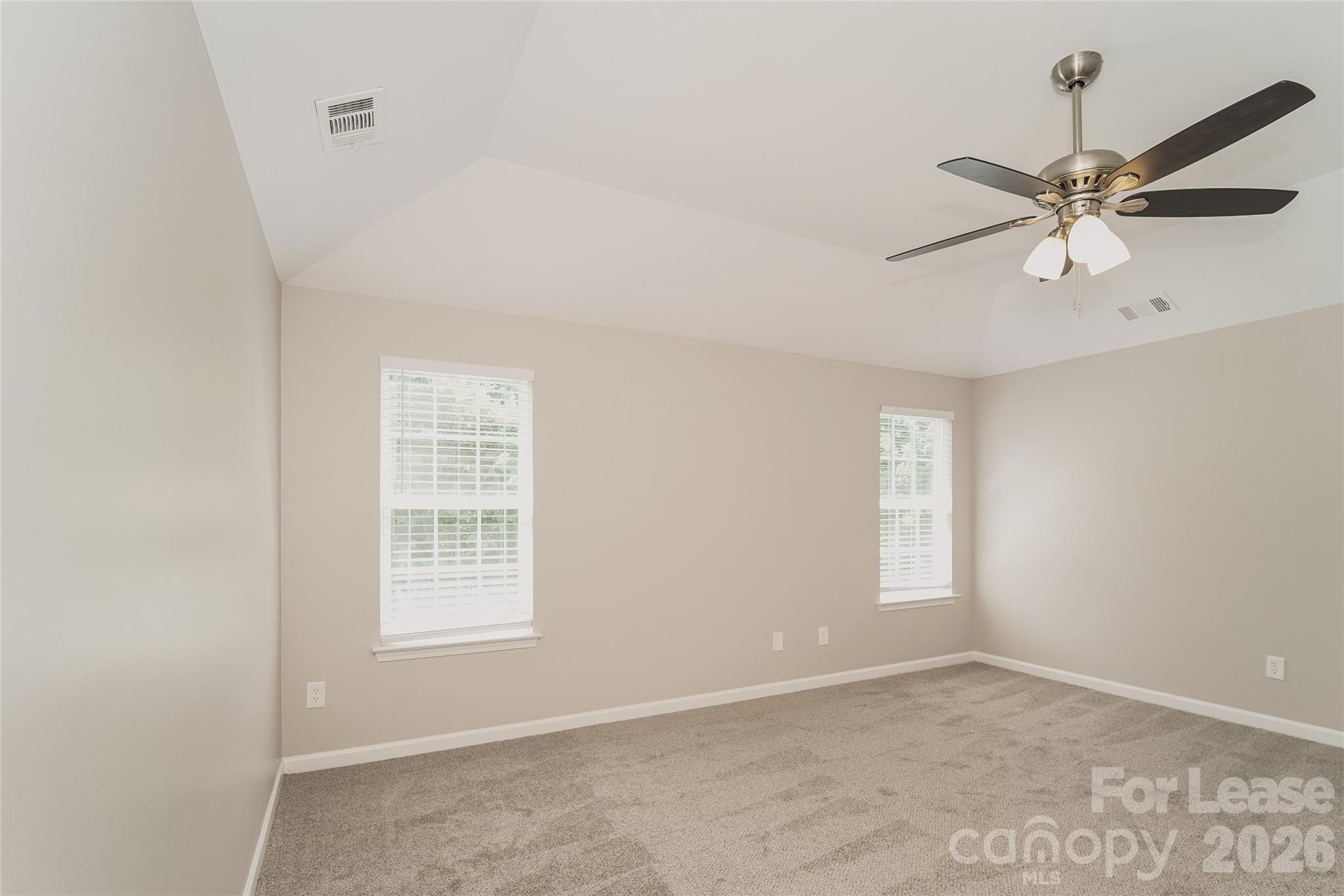 5930 Brookfield Pointe Drive Property Photo 8