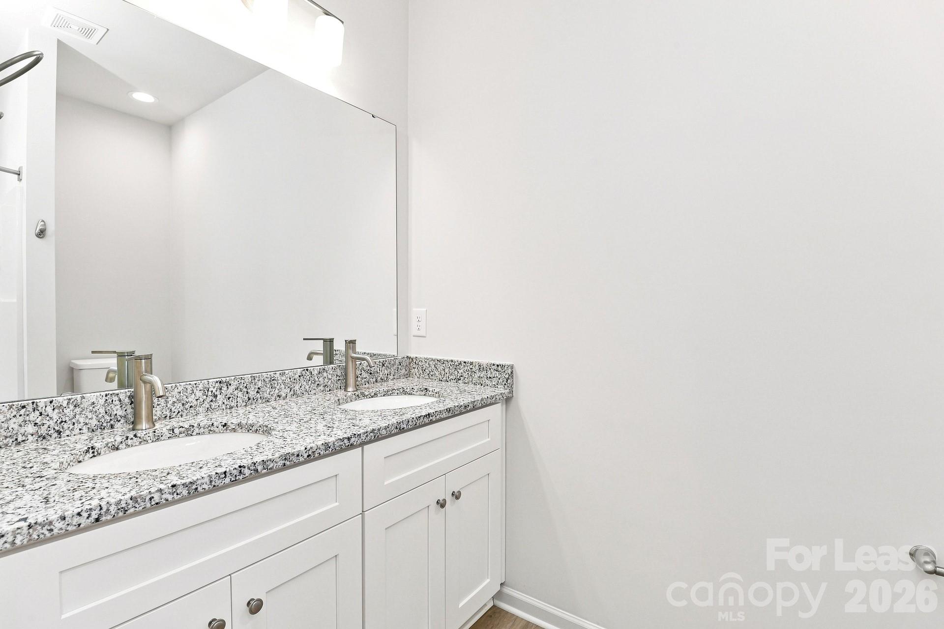 406 Killian Avenue Property Photo 13