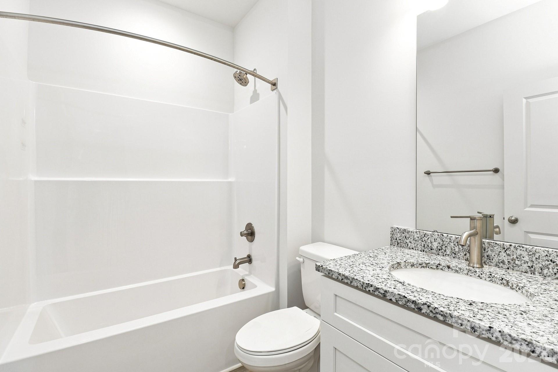 406 Killian Avenue Property Photo 14