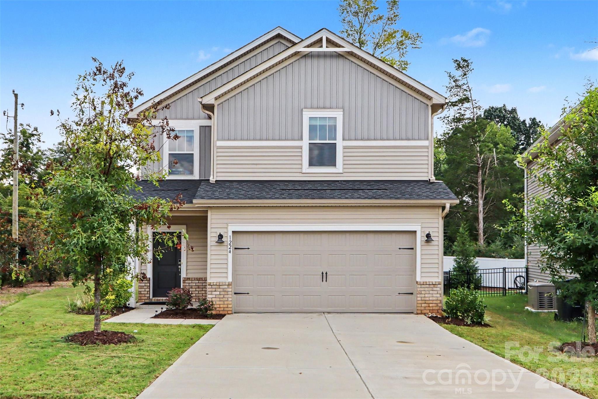 1224 Harland Street Property Photo 3