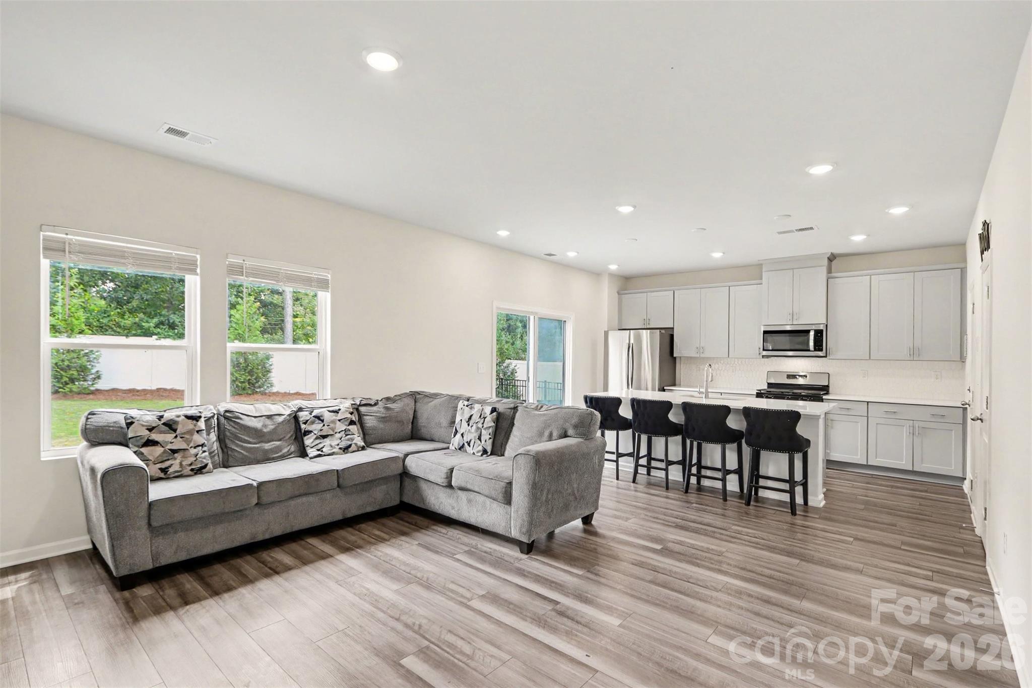 1224 Harland Street Property Photo 10