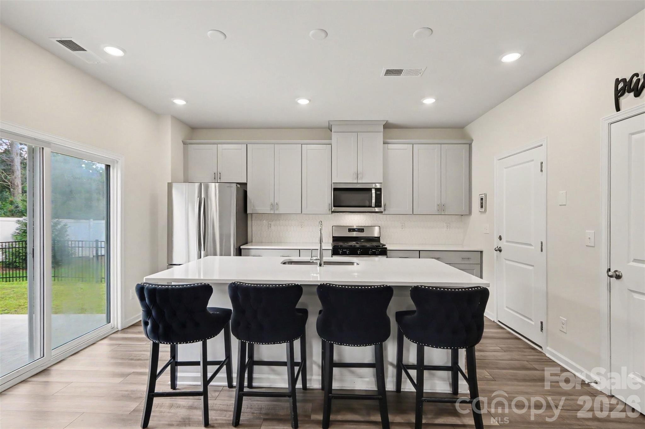 1224 Harland Street Property Photo 12