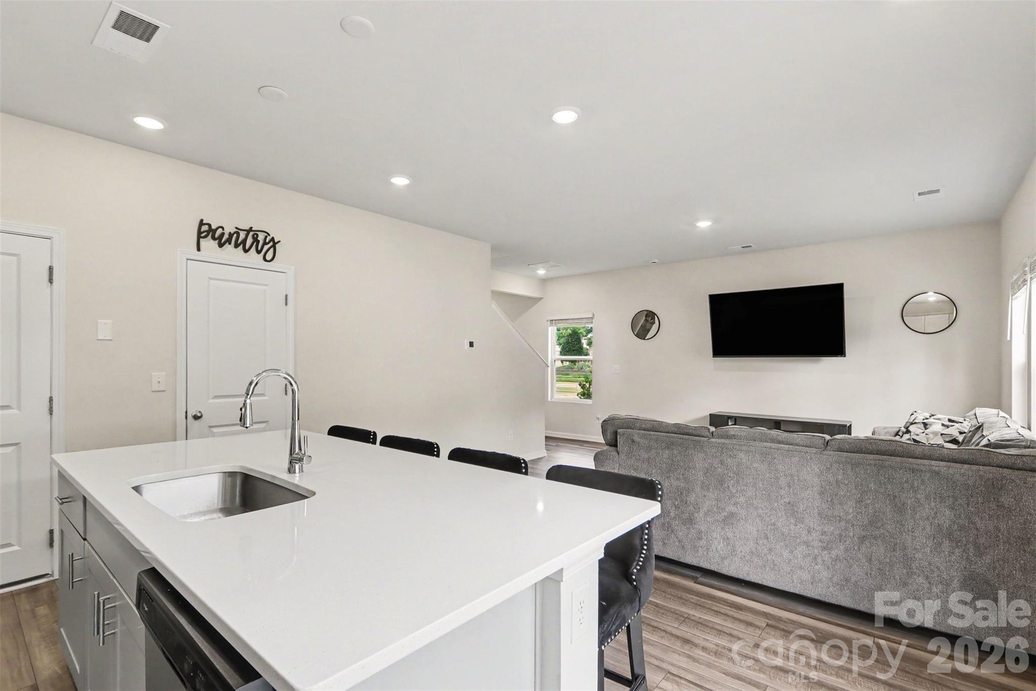 1224 Harland Street Property Photo 14