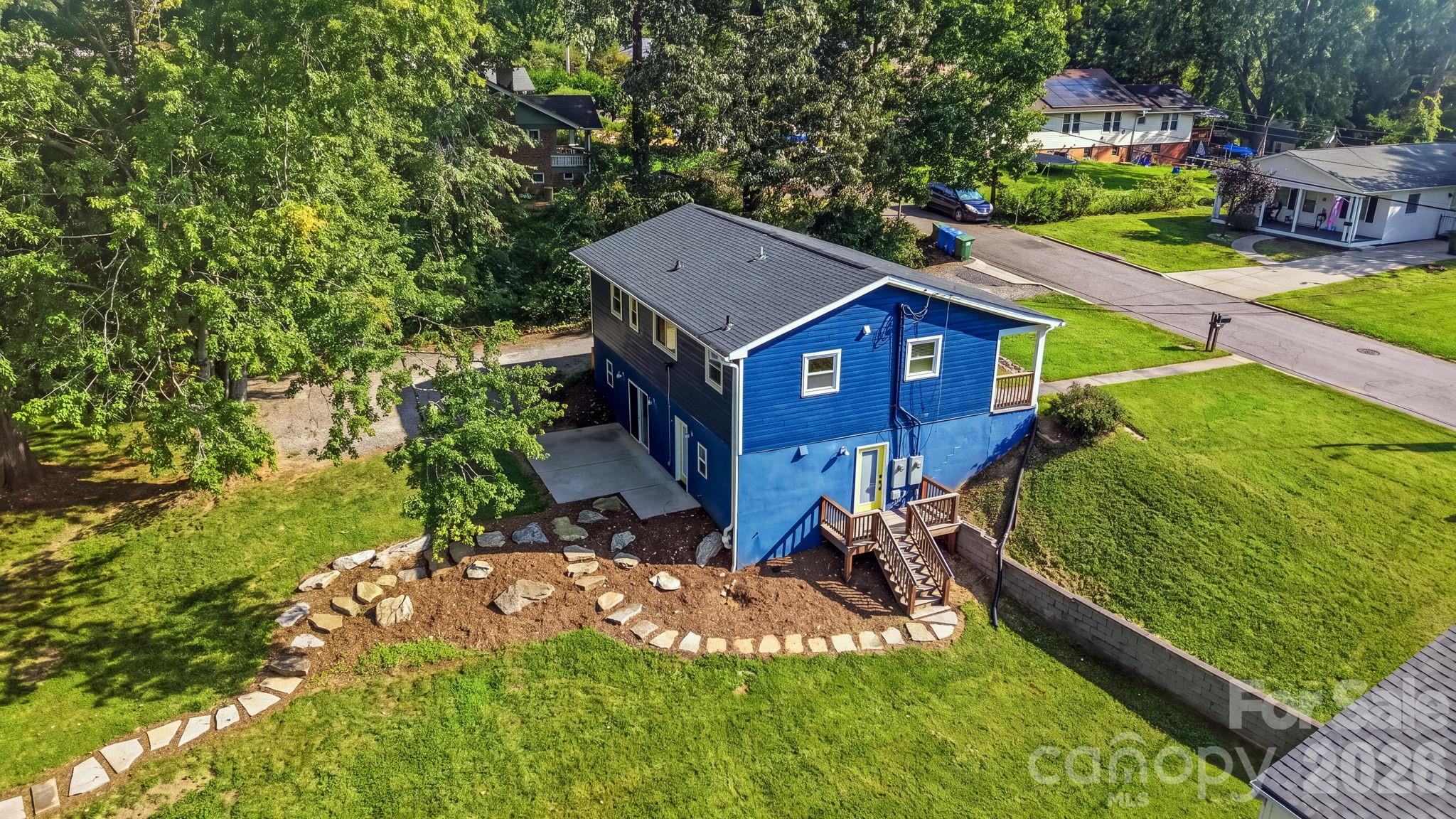 77 Trotter Place Property Photo 1