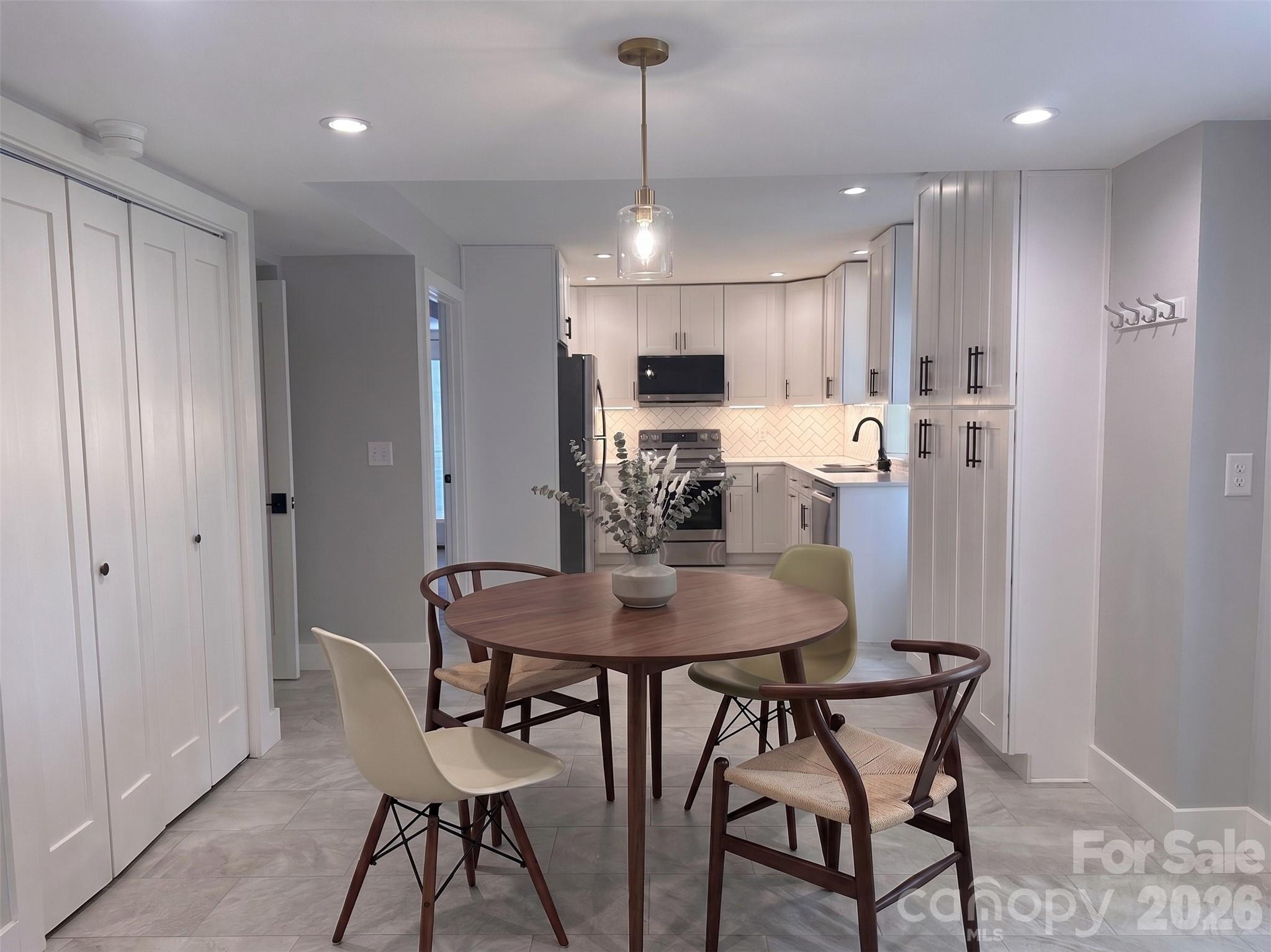 77 Trotter Place Property Photo 9