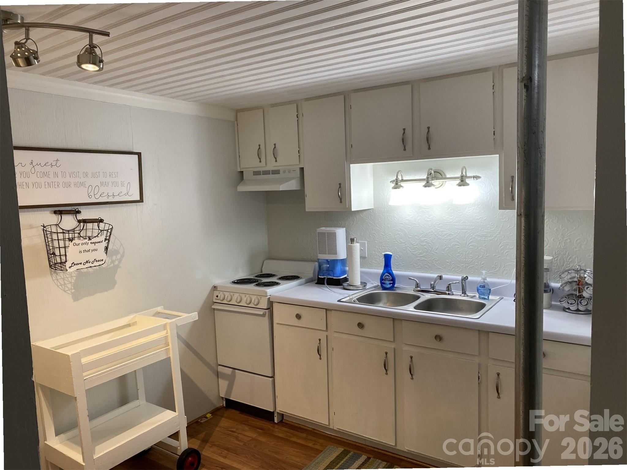 188 Forest Lane Property Photo 18