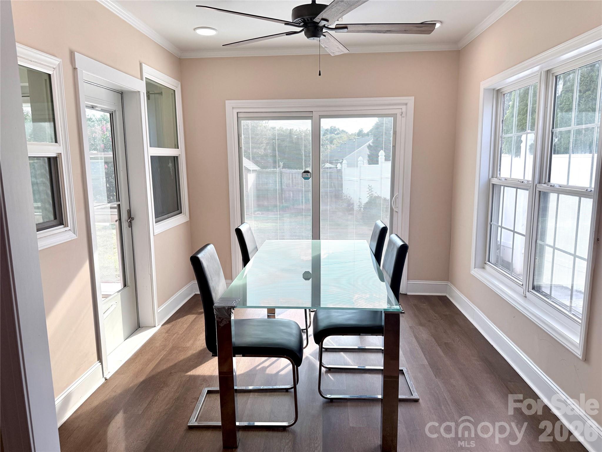 10323 Green Hedge Avenue Property Photo 14