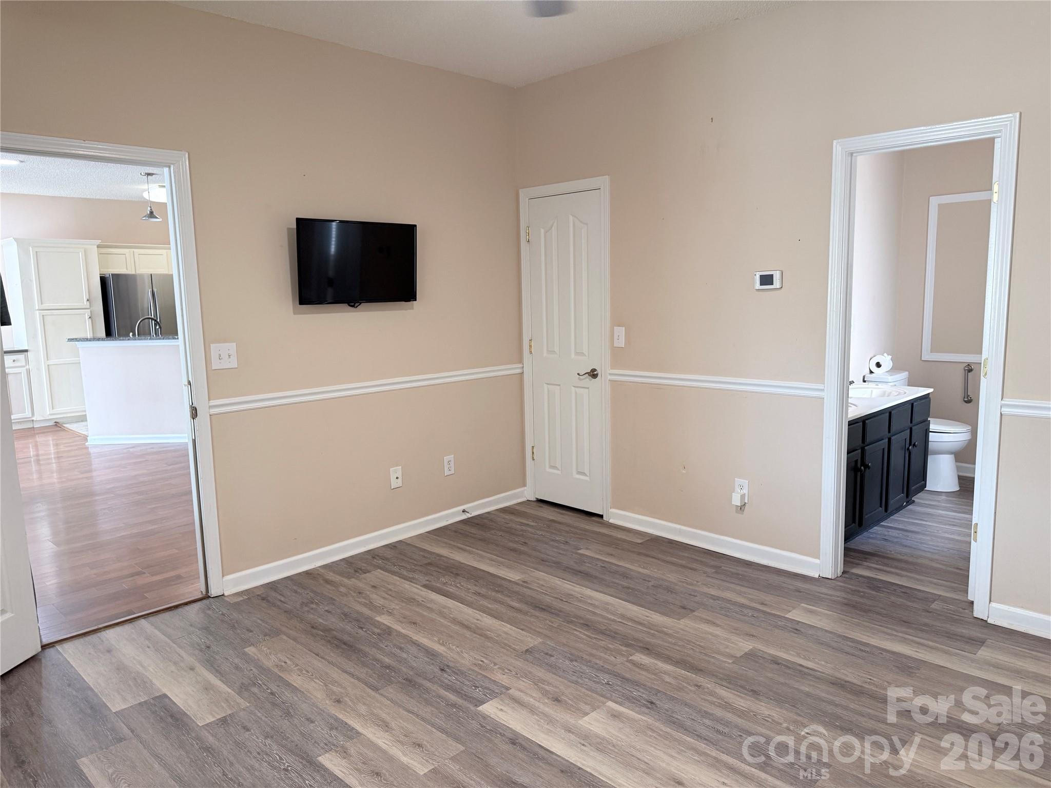 10323 Green Hedge Avenue Property Photo 15