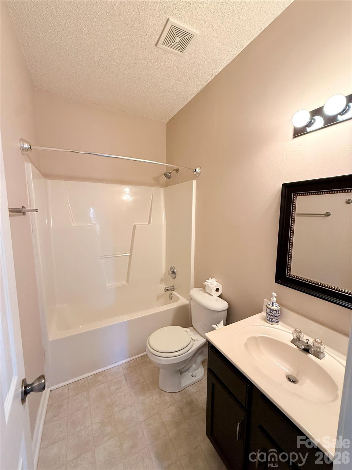 10323 Green Hedge Avenue Property Photo 23