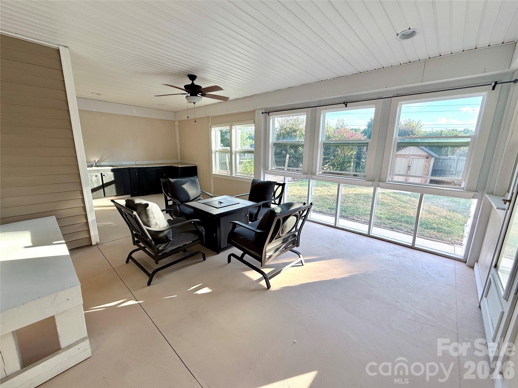 10323 Green Hedge Avenue Property Photo 28
