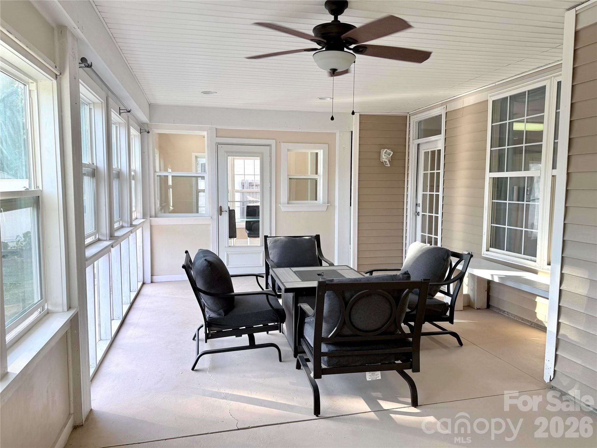 10323 Green Hedge Avenue Property Photo 30