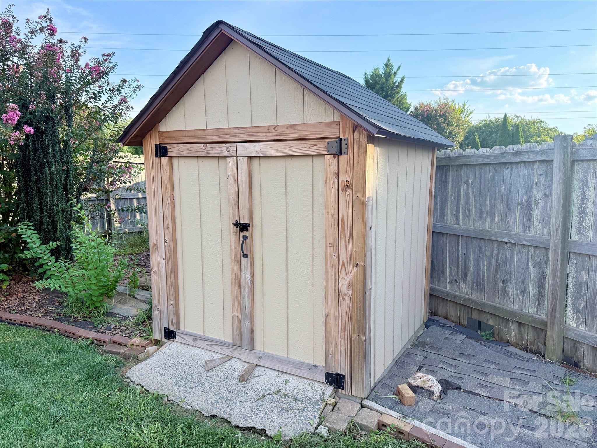 10323 Green Hedge Avenue Property Photo 32