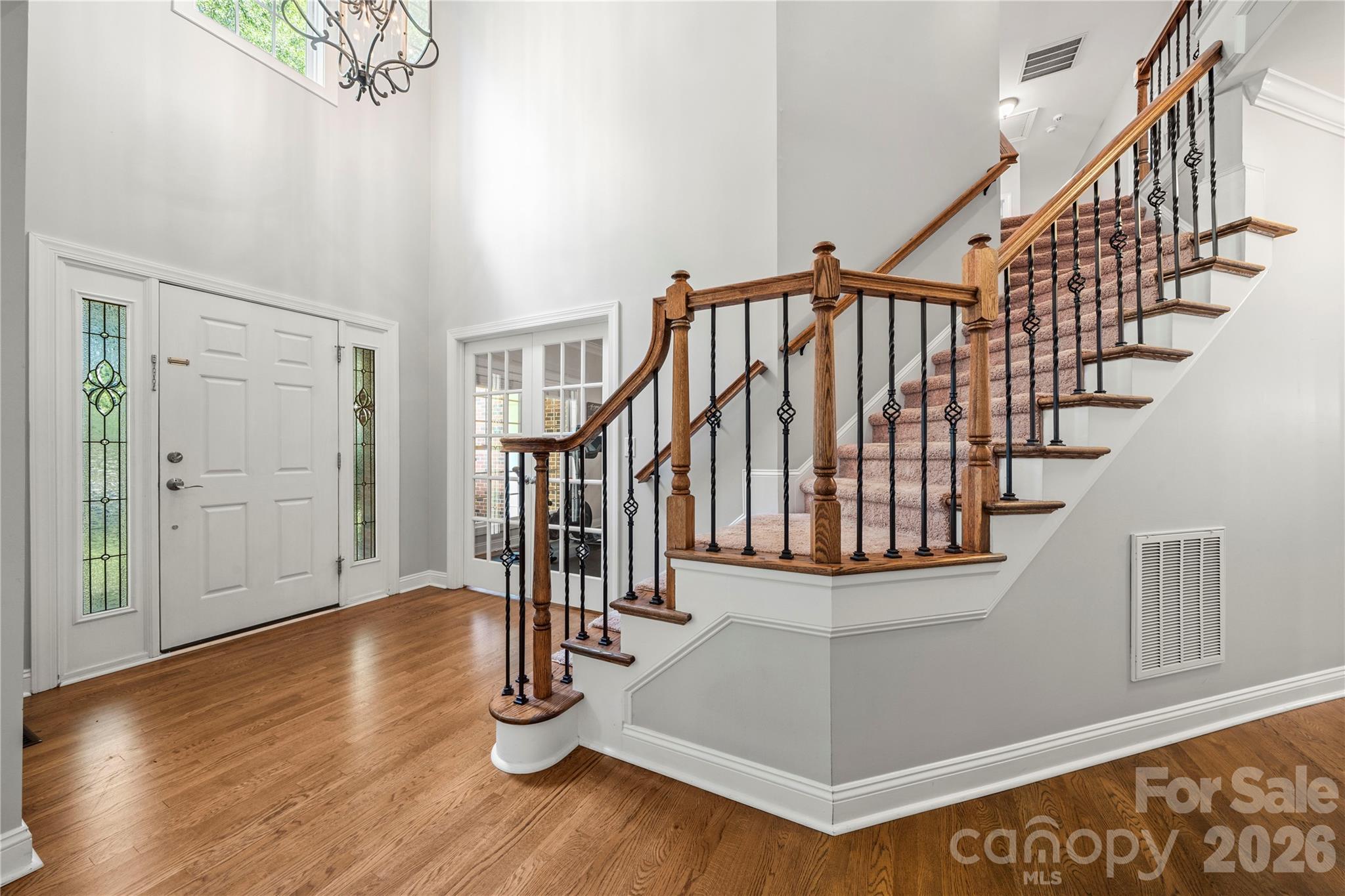 15812 Glen Miro Drive Property Photo 3