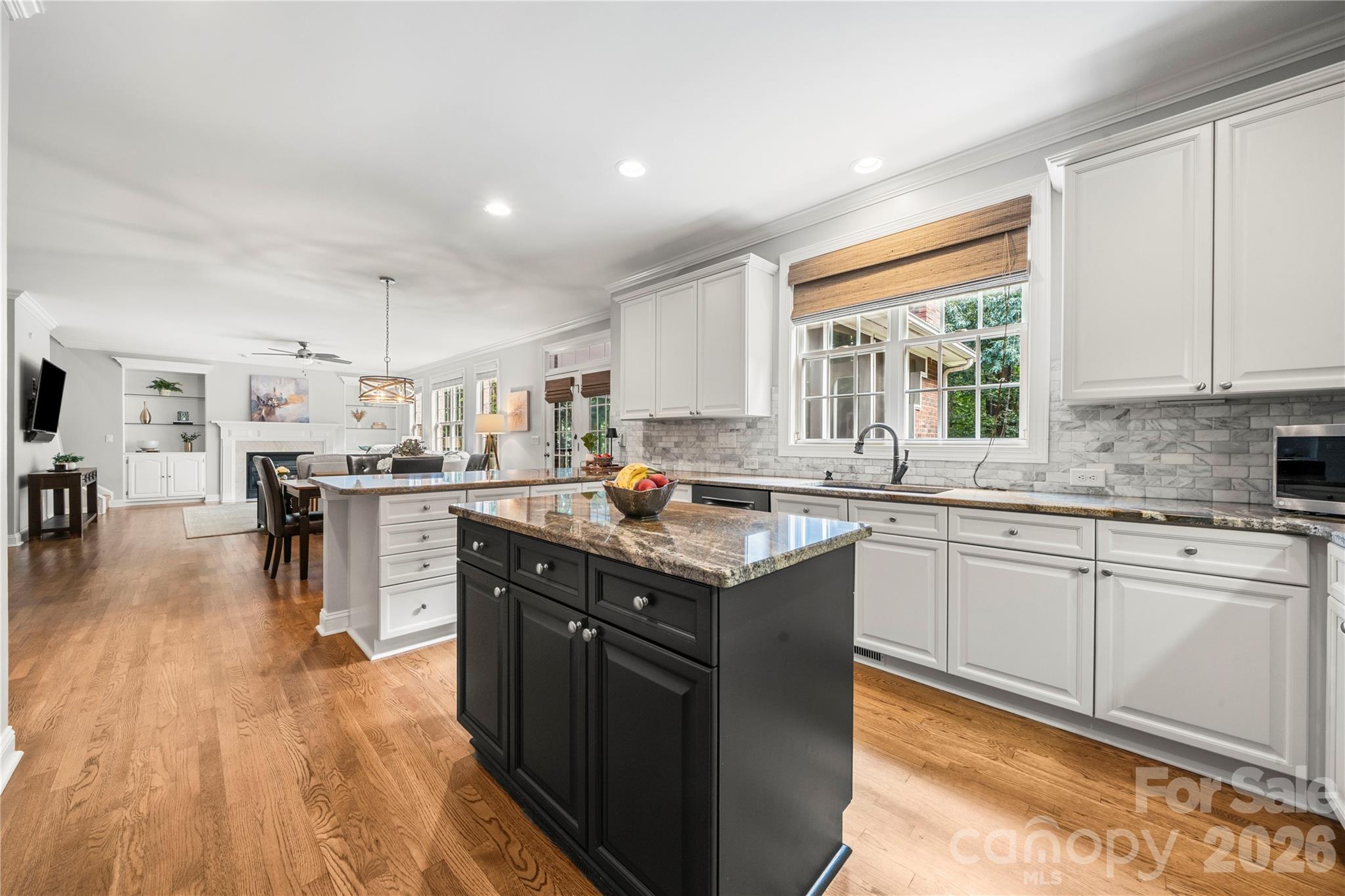 15812 Glen Miro Drive Property Photo 8
